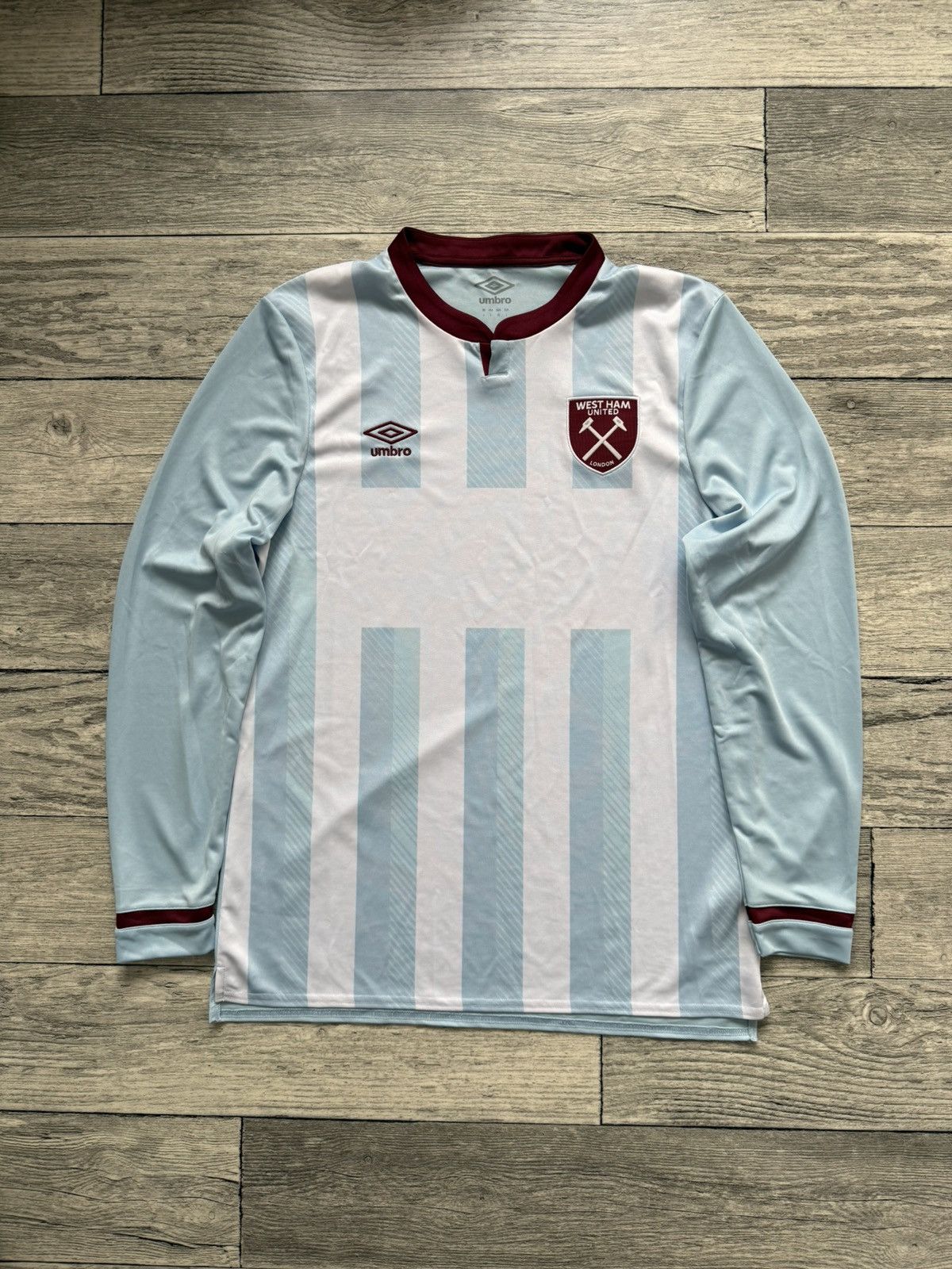 Umbro West Ham united jersey GK blue away 2021/22 Size US L / EU 52-54 / 3 - 1 Thumbnail
