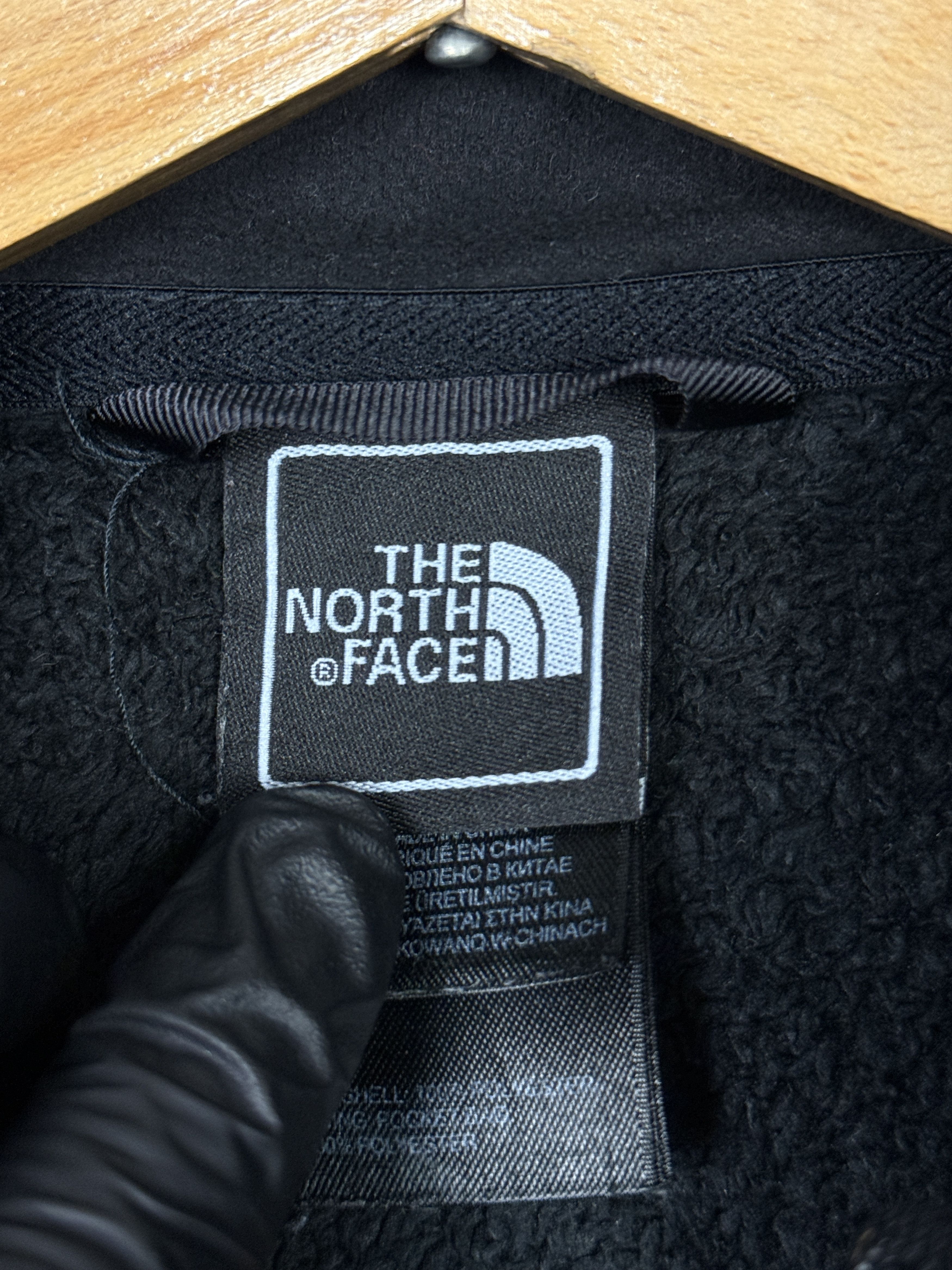 The North Face The North Face fleece jacket women’s black mini logo Size S / US 4 / IT 40 - 6 Thumbnail