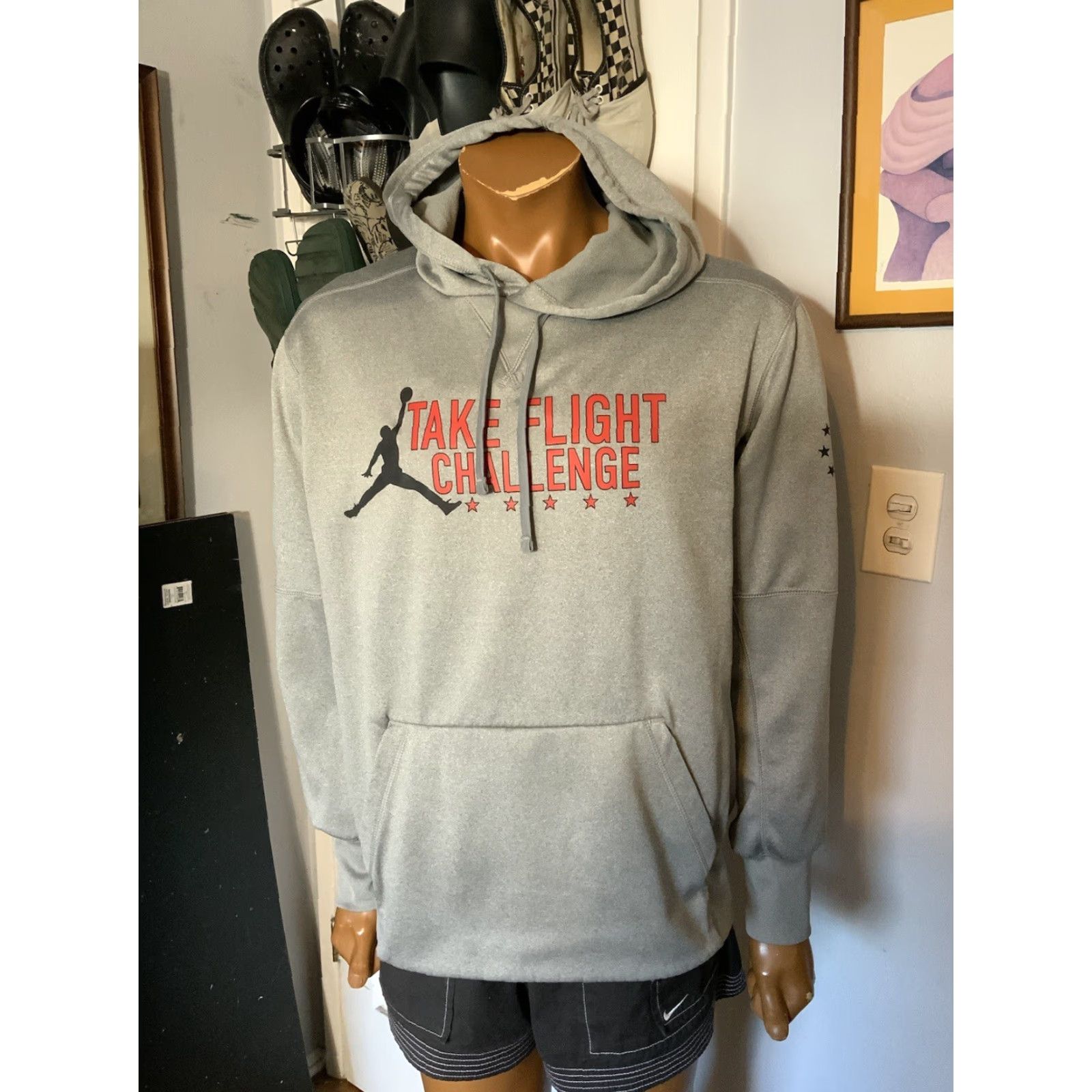 Nike VINTAGE Nike Air Jordan Take Flight Challenge Jumpman Basketball Fleece Hoodie Sz. L Gray Mens Pullover Sweatshirt 50in Chest 28in Size US L / EU 52-54 / 3 - 7 Thumbnail