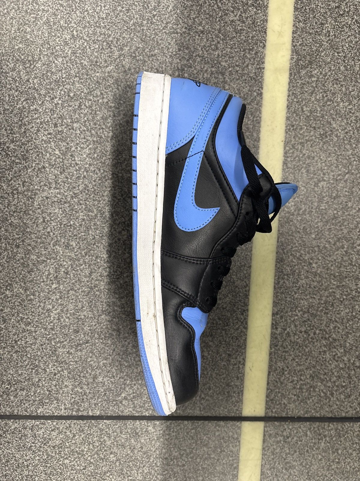 Jordan Brand Jordan 1 Retro Low OG - Mens Size US 10 / EU 43 - 7 Thumbnail