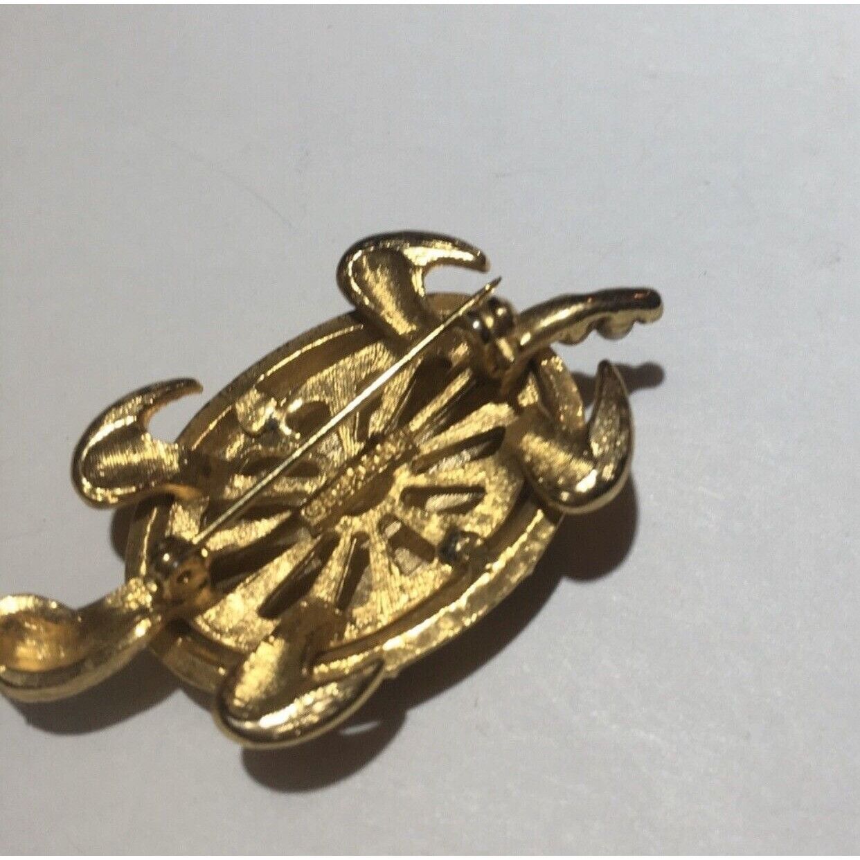 Vintage Vintage Kramer Enamel Turtle Rhinestone & Faux Pearl Brooch Size ONE SIZE - 3 Thumbnail