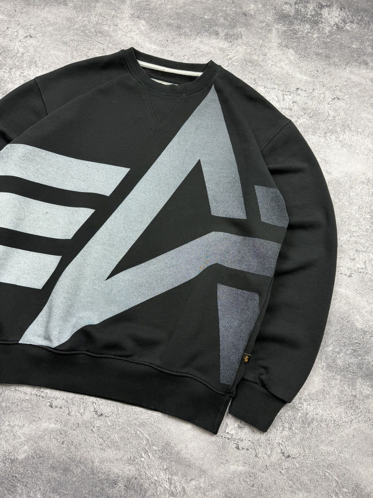 Alpha Industries Vintage Alpha Industries Big Logo Black Sweatshirt Size XL Size US XL / EU 56 / 4 - 4 Thumbnail