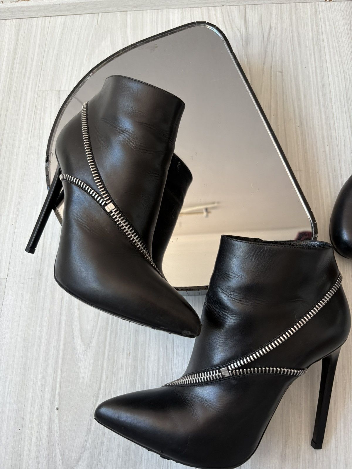Yves Saint Laurent Yves Saint Laurent boots Size US 6.5 / IT 36.5 - 9 Thumbnail