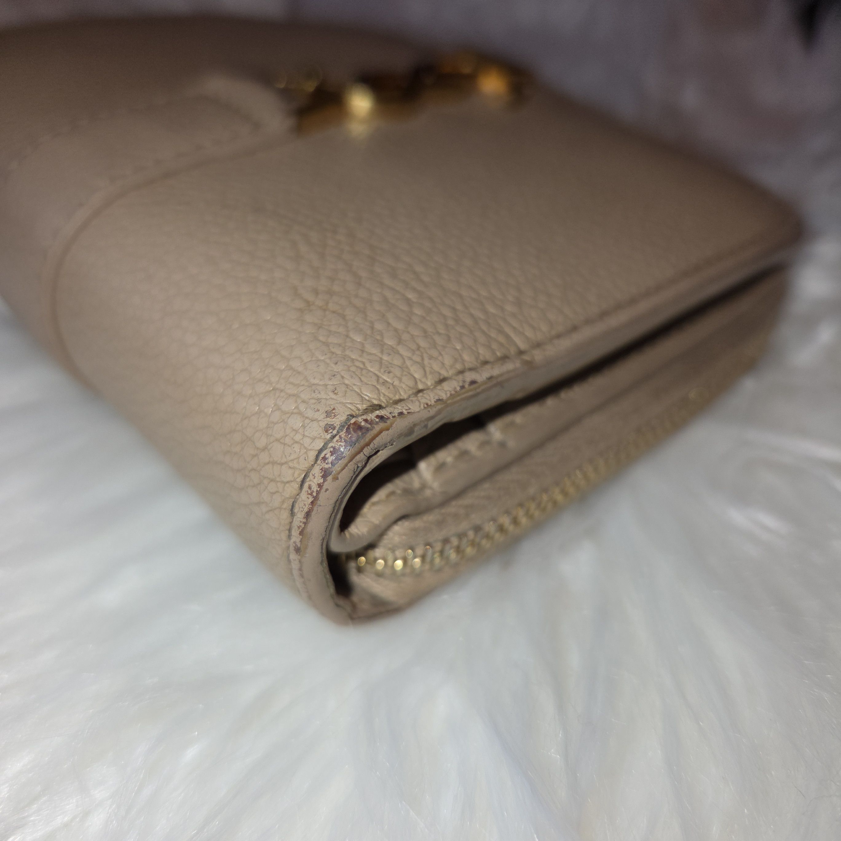 Yves Saint Laurent Saint Laurent (YSL) Grain De Poudre Compact Fold Wallet Size ONE SIZE - 6 Thumbnail