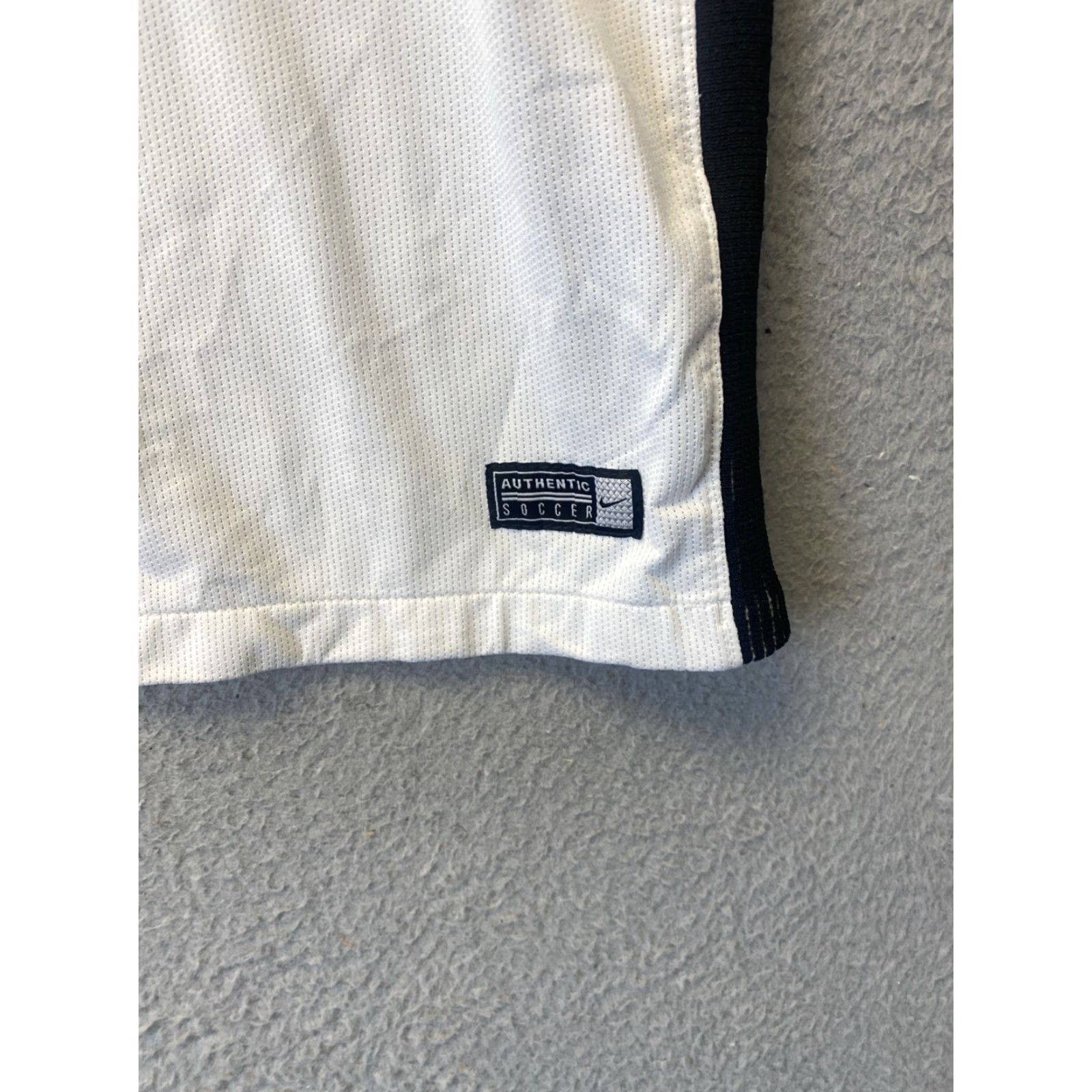 Nike NIKE Dri-Fit Tailwind V-Neck Shirt Men's L White, Solid, Athletic, Short Sleeve, Breathable, Quick Dry, Reflective, Pockets, Casual Activewear Size US L / EU 52-54 / 3 - 4 Thumbnail