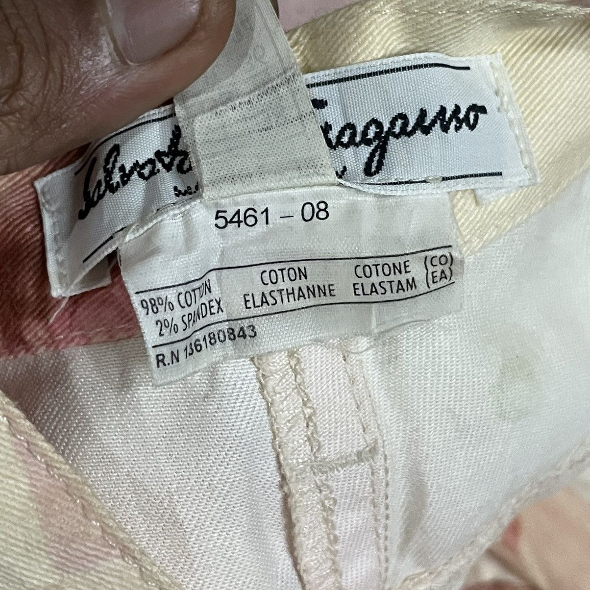 Salvatore Ferragamo × Vintage 90's Salvatore ferragamo full print pants Size 26" / US 2 / IT 38 - 8 Thumbnail
