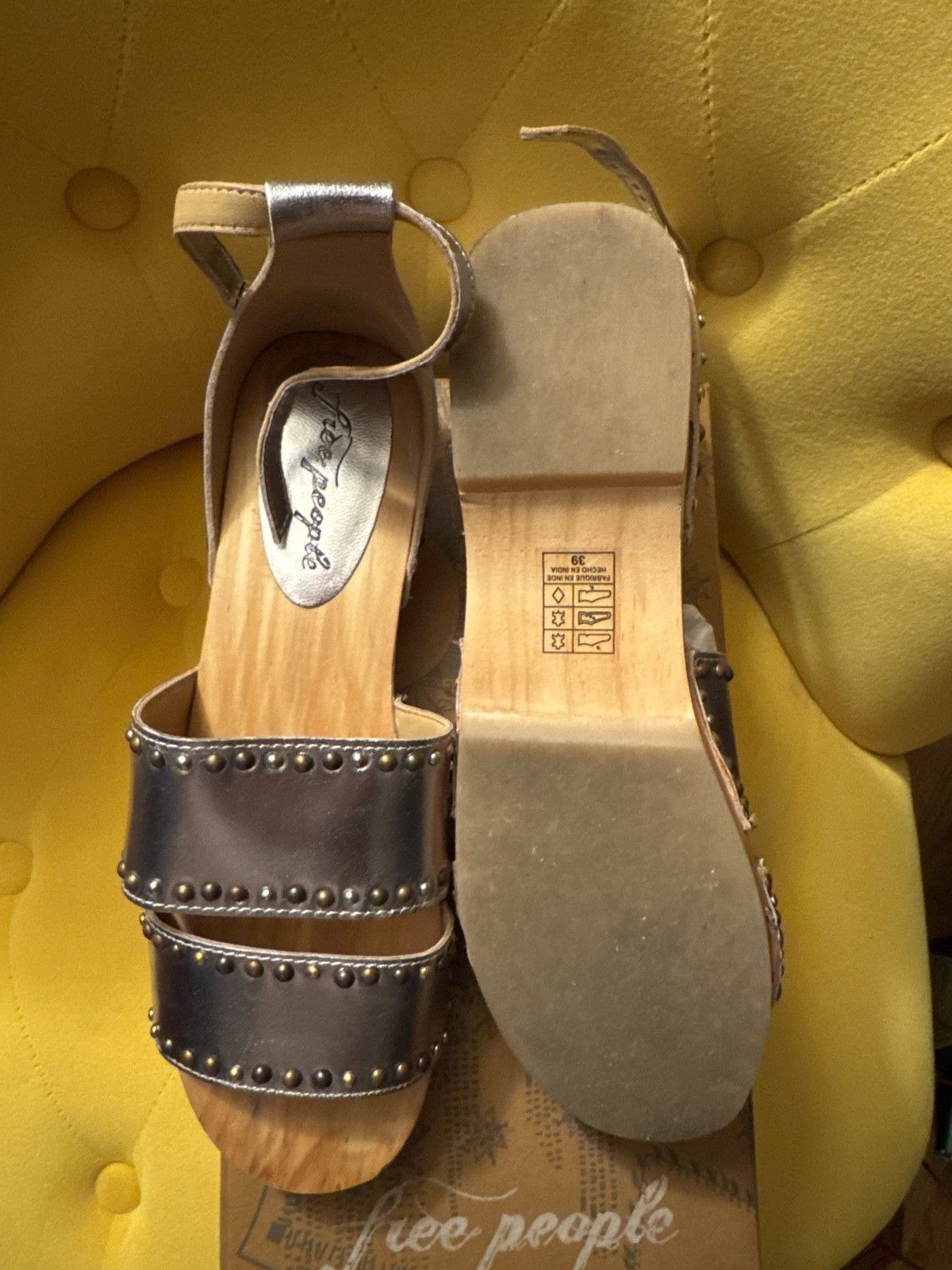 Free People North Shore Clog Size US 9 / IT 39 - 5 Thumbnail