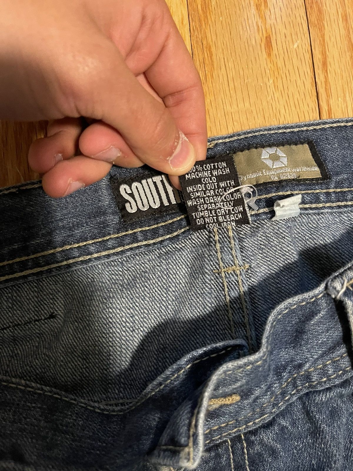 Southpole Southpole embroidered brown tab. Size US 34 / EU 50 - 7 Thumbnail