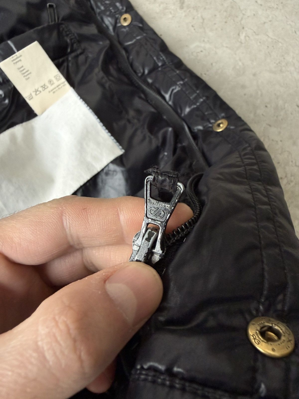 Moncler Vintage 90s Moncler Grenoble Black Puffer Jacket Size US L / EU 52-54 / 3 - 11 Thumbnail