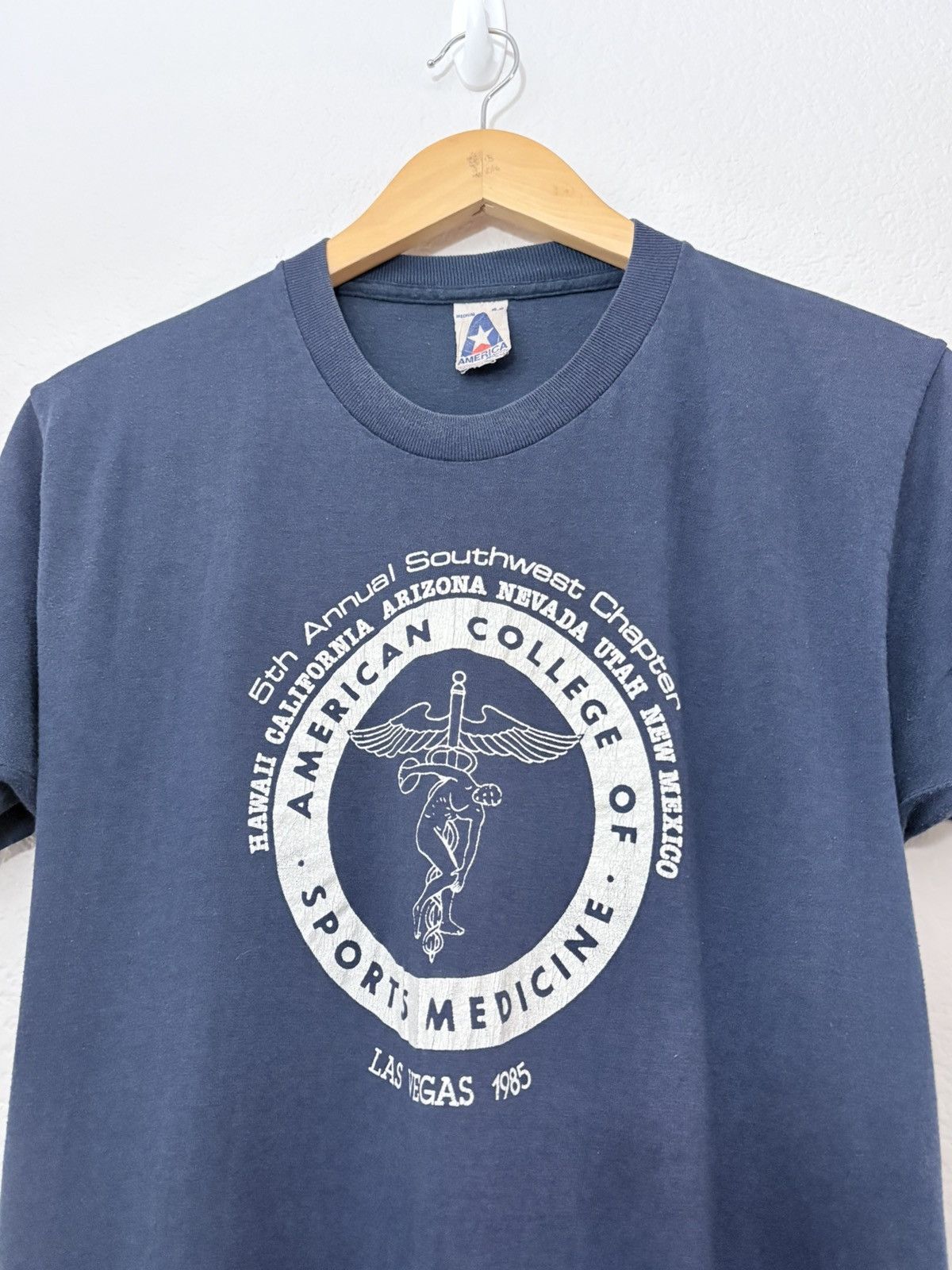 Vintage 80’s American College of Sports Medicine Vintage Tee Shirt Size US M / EU 48-50 / 2 - 2 Thumbnail