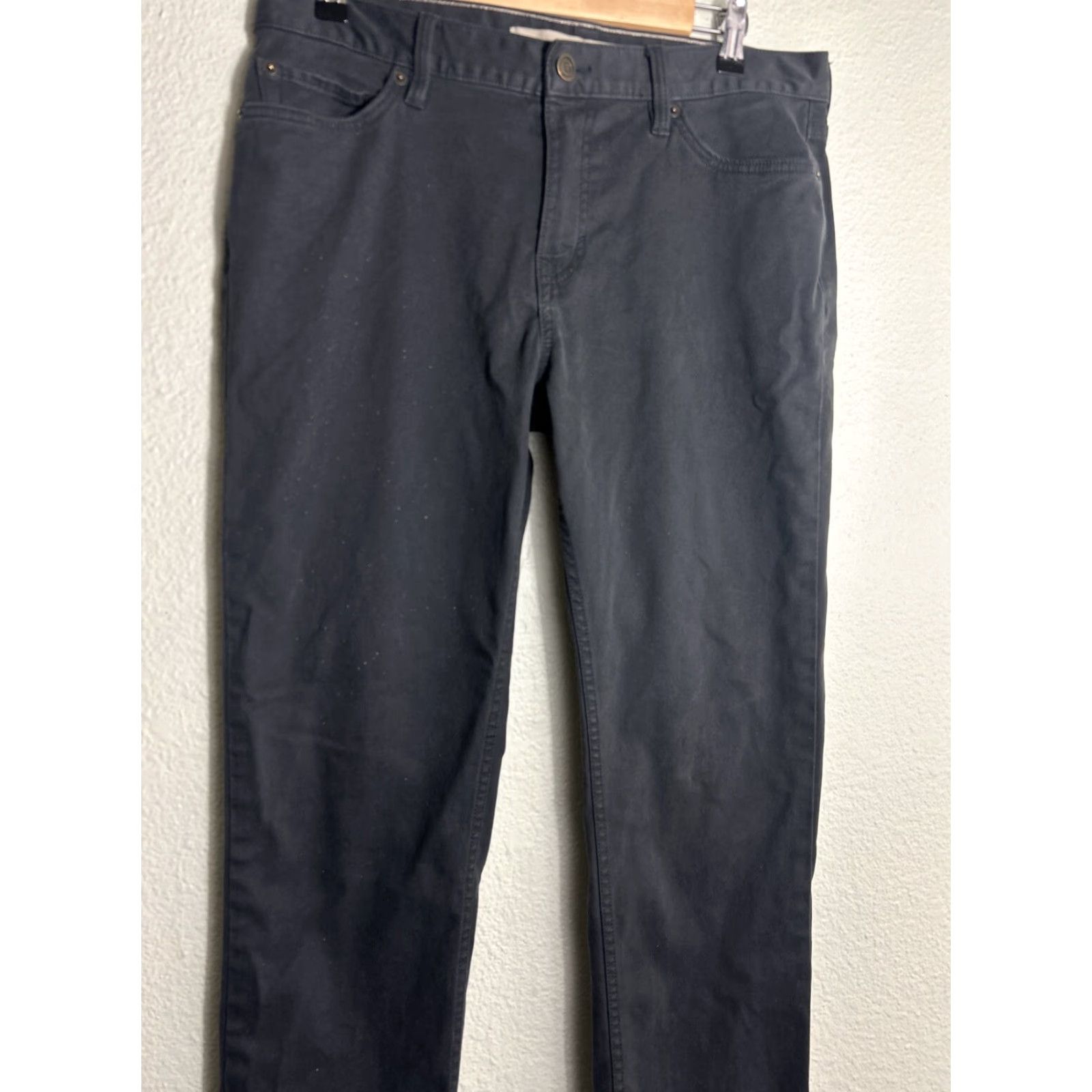 Banana Republic Banana Republic Mens Slim Travel Pants 33x32 Chino Charcoal Gray Slimming "Travel" Mens Size US 33 - 3 Thumbnail