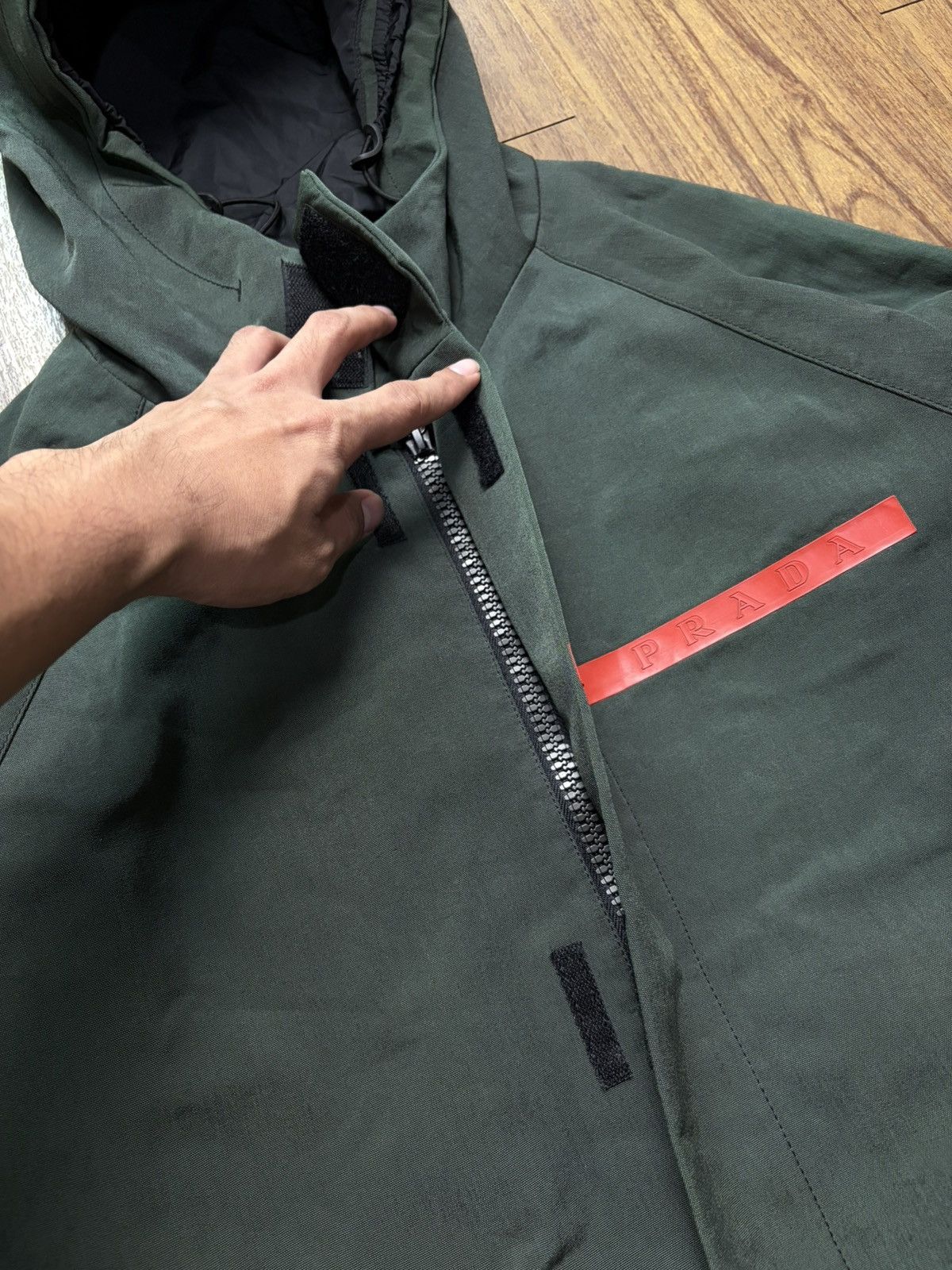 Prada FW00 Prada Sport Big Logo Nylon Padded Ski Coat Jacket Size US M / EU 48-50 / 2 - 13 Thumbnail