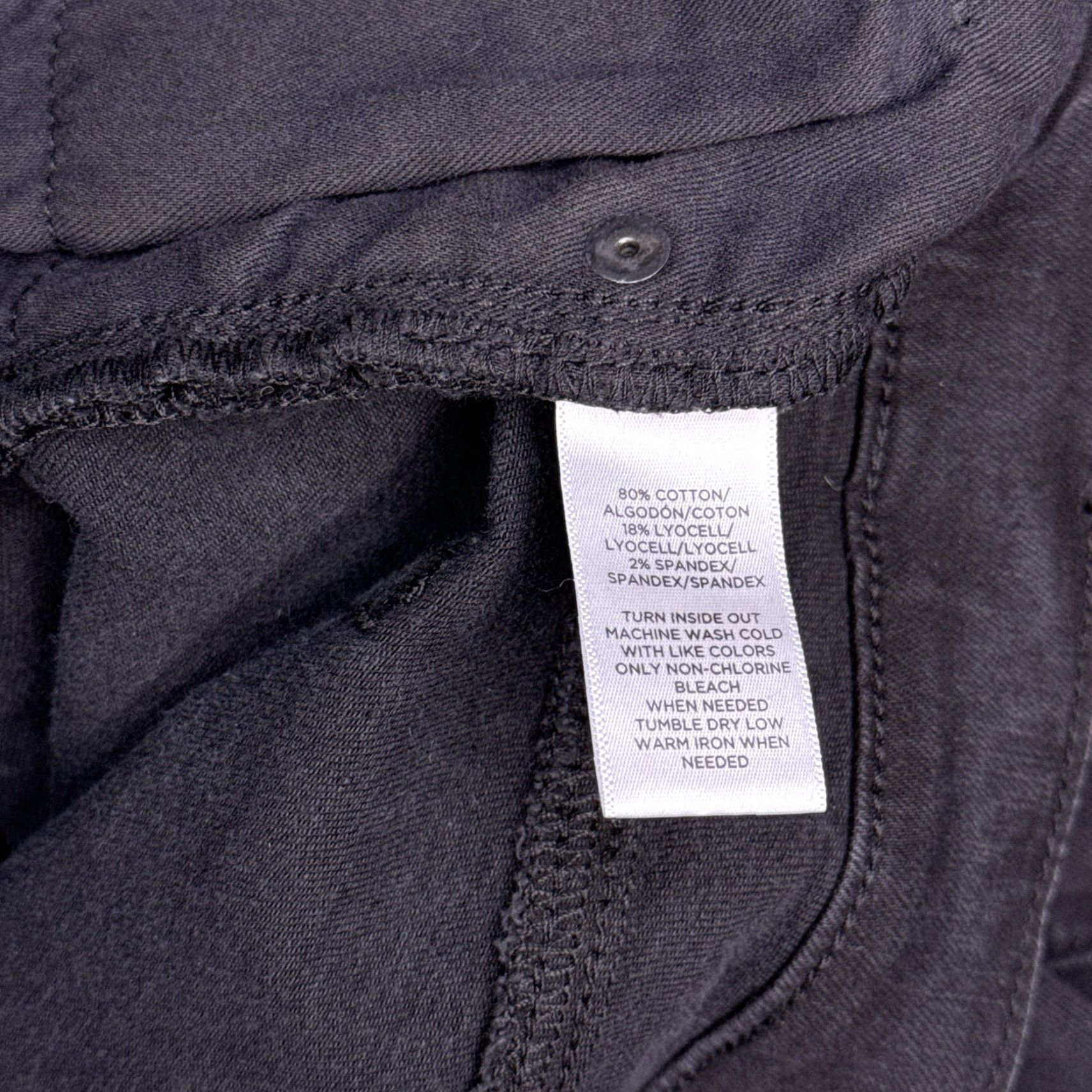 Loft VINTAGE-free Loft Jeans Womens 20 Plus Black High Rise Stretch Frayed Hems New Crop Cropped Denim Jeans LOFT Stretch 5-Pocket Bohemian City Womens Size 42" / US 20 - 7 Thumbnail