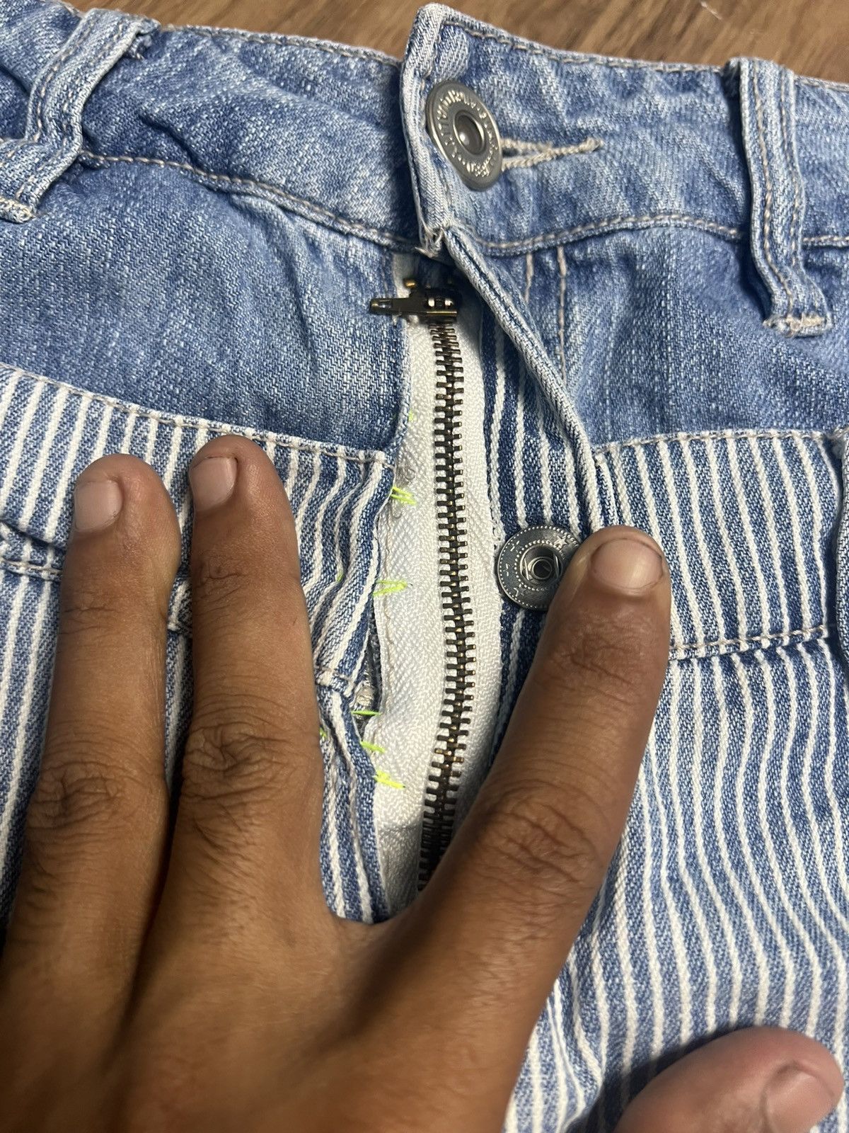 If Six Was Nine Vintage Cutie Blonde Bio-Stone Wash Pinstripe Jeans (40) Size 32" / US 10 / IT 46 - 9 Thumbnail