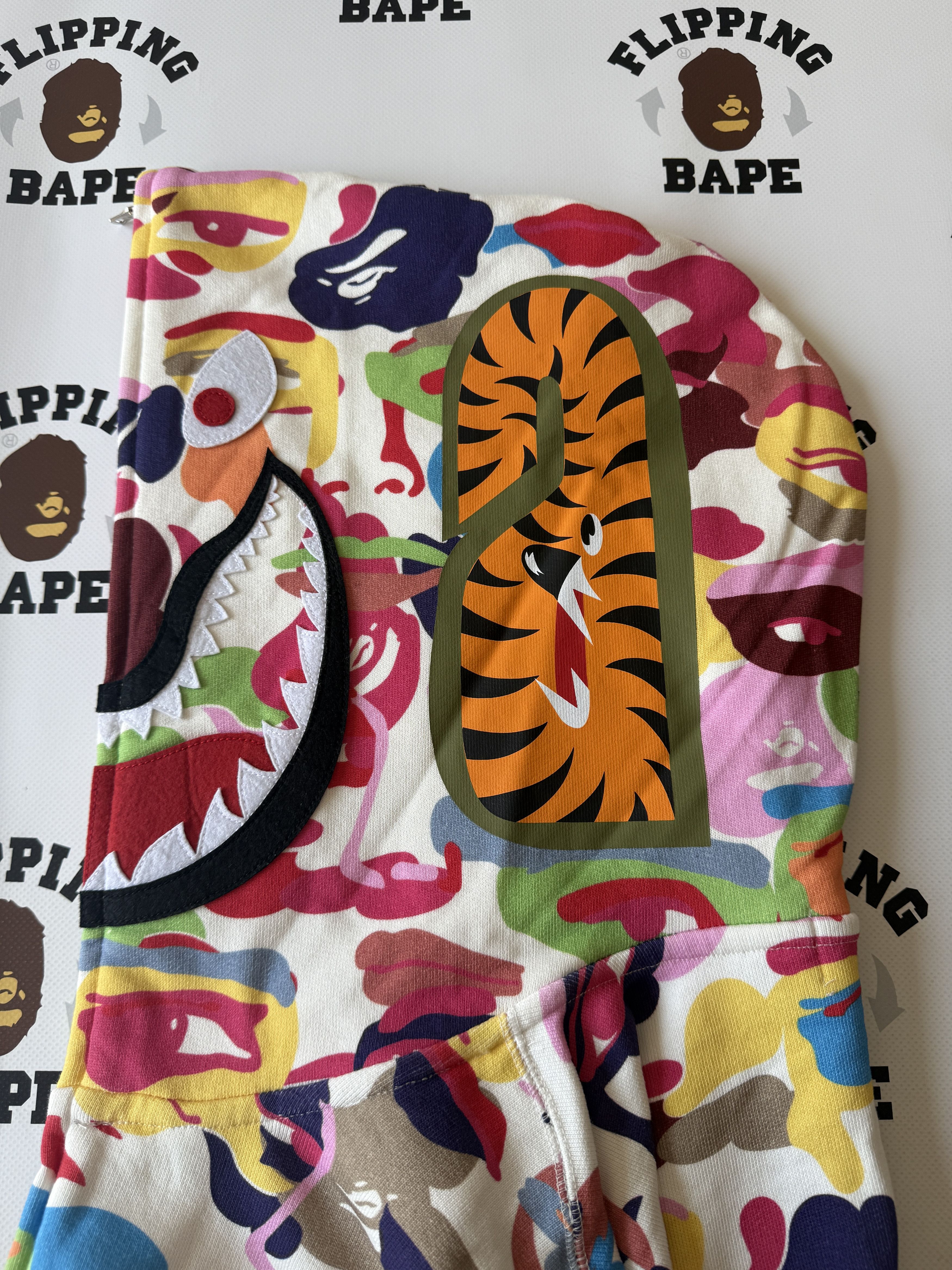 Bape × KidSuper BAPE X KIDSUPER CAMO SHARK FULL ZIP HOODIE Size US M / EU 48-50 / 2 - 5 Thumbnail
