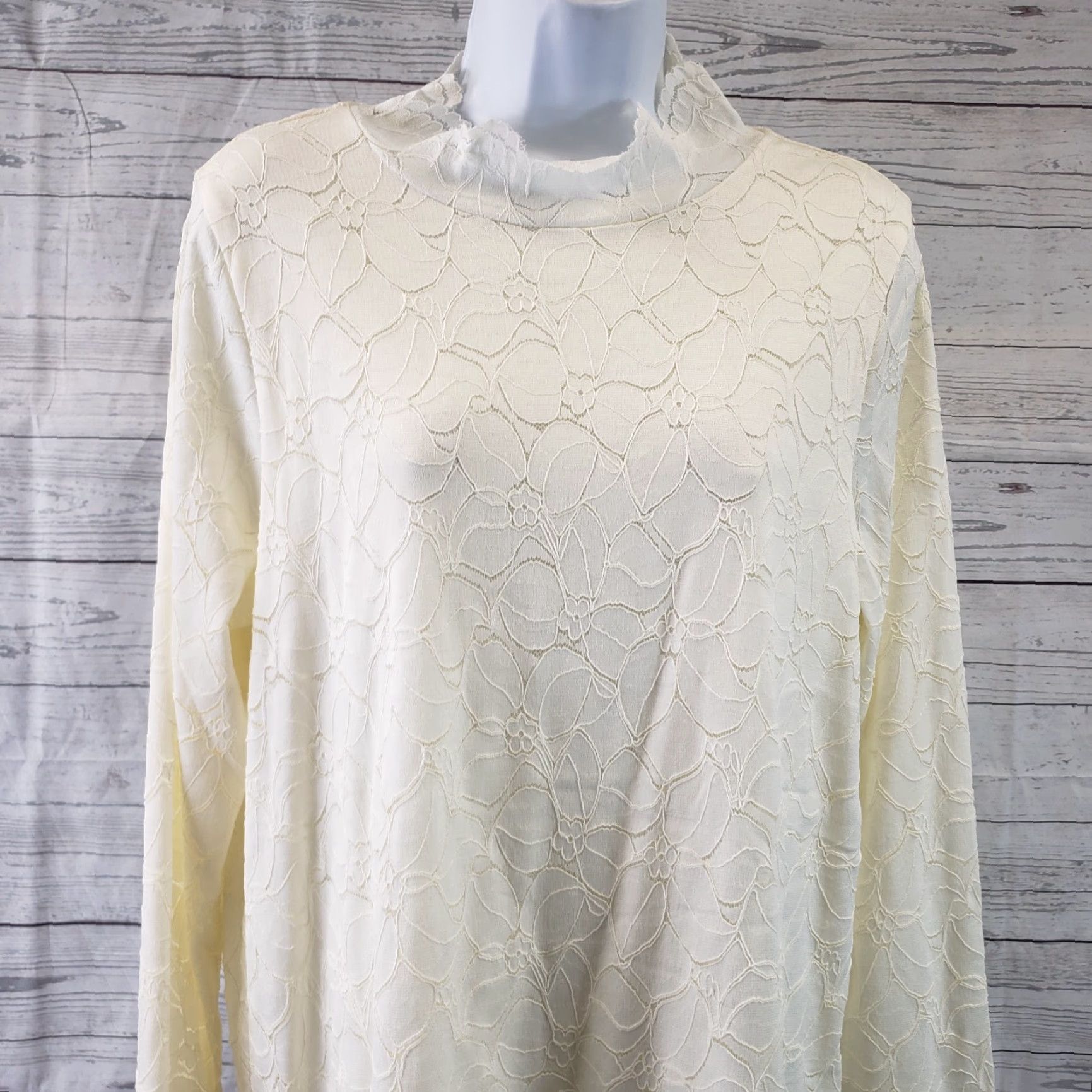 Soft Surroundings Soft Surroundings Blouse Women's Mockneck Lace Long Sleeve Ivory M Size M / US 6-8 / IT 42-44 - 2 Thumbnail