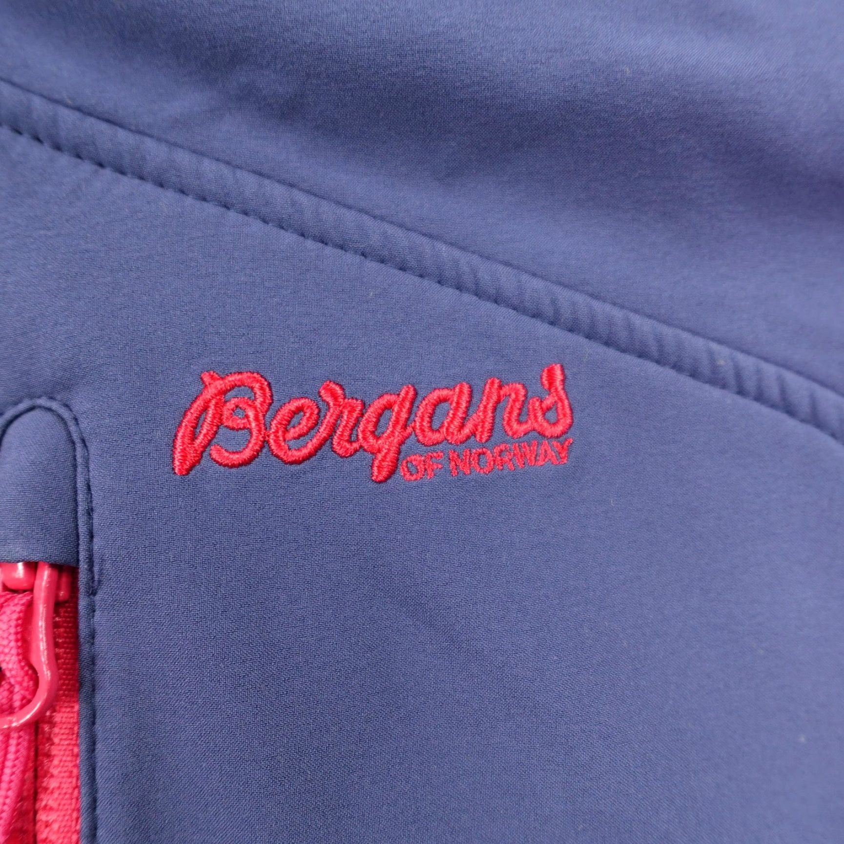 Vintage Bergans of Norway Jacket Womens Small Blue Stranda Lady Softshell Coat Parka Hooded Full Zip Pockets Waterproof Size S / US 4 / IT 40 - 4 Thumbnail