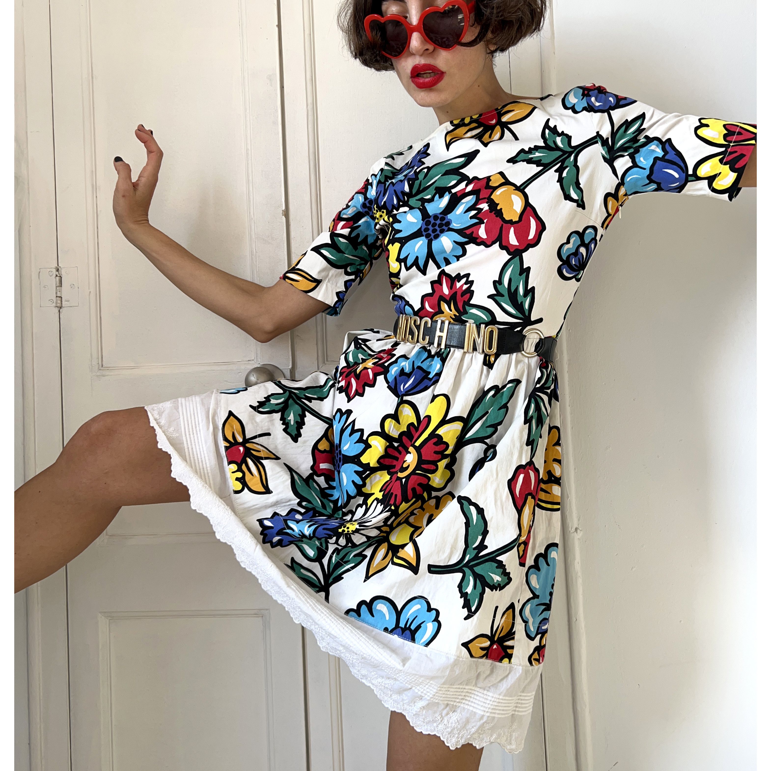 Love Moschino Love Moschino floral print white fit & flare dress Size S / US 4 / IT 40 - 1 Thumbnail
