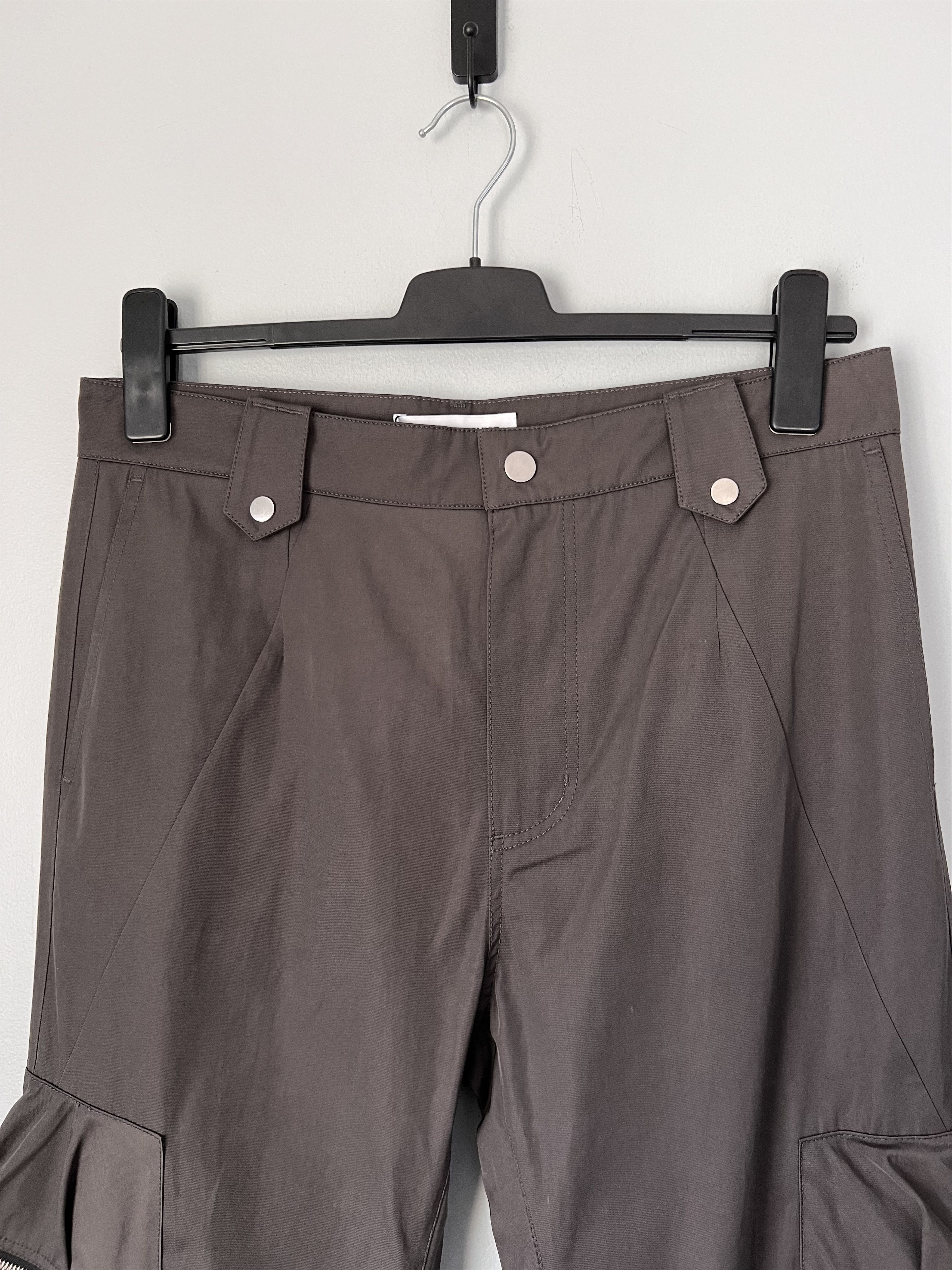 FFFPOSTALSERVICE FFFPOSTALSERVICE Flare Cargo V4 in Midnight Grey Size US 32 / EU 48 - 2 Thumbnail
