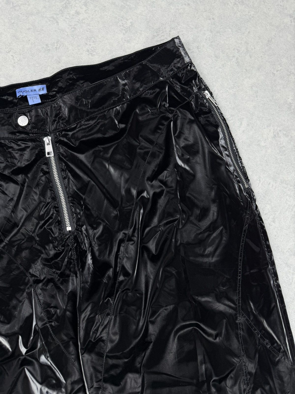 H&M × Mugler Mugler x H&M Black Coated Biker Pants Zip Detail Size 46R Size US 38 / EU 54 - 6 Thumbnail