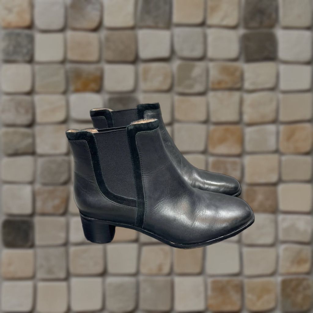 Madewell Madewell Chelsea Boot Womens 8 Black Leather Ankle Square Toe Pull On Brynn Size US 8 / IT 38 - 1 Thumbnail