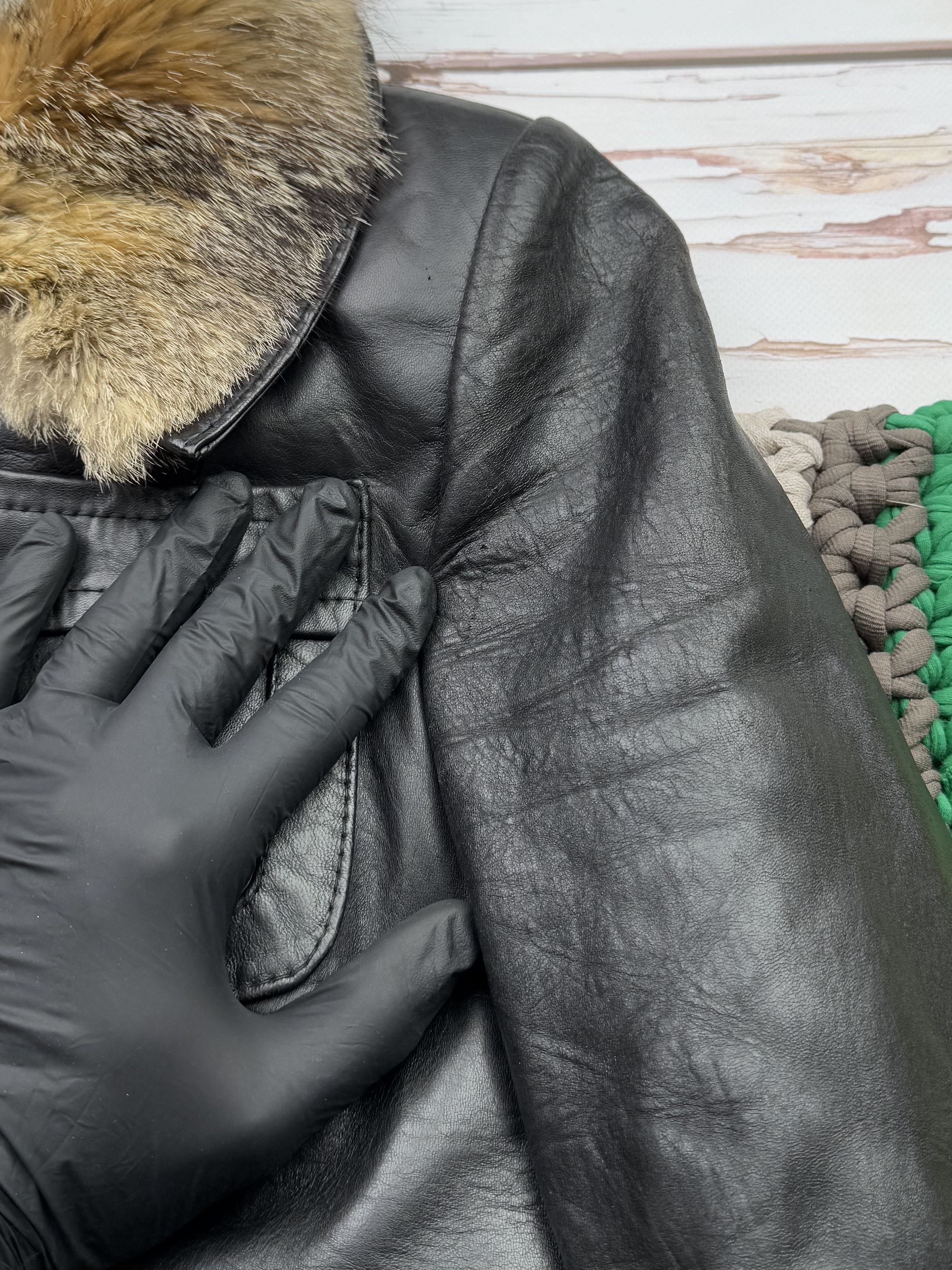 Vintage Vintage Leather Coat With Real Fur Details (V215)(D15) Size S / US 4 / IT 40 - 6 Thumbnail
