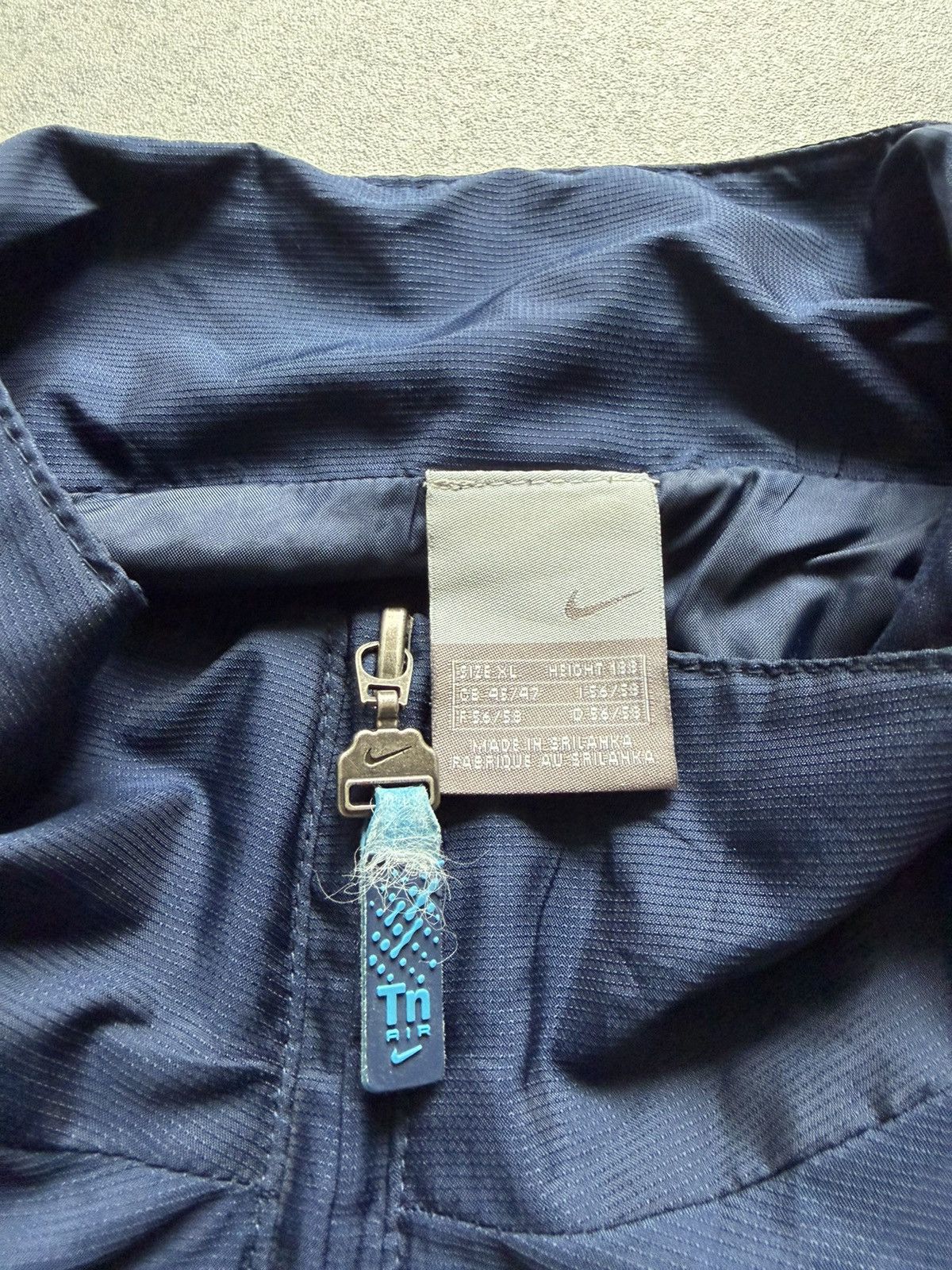 Nike Vintage Nike Tn Jacket streetwear sport Size US XL / EU 56 / 4 - 5 Thumbnail
