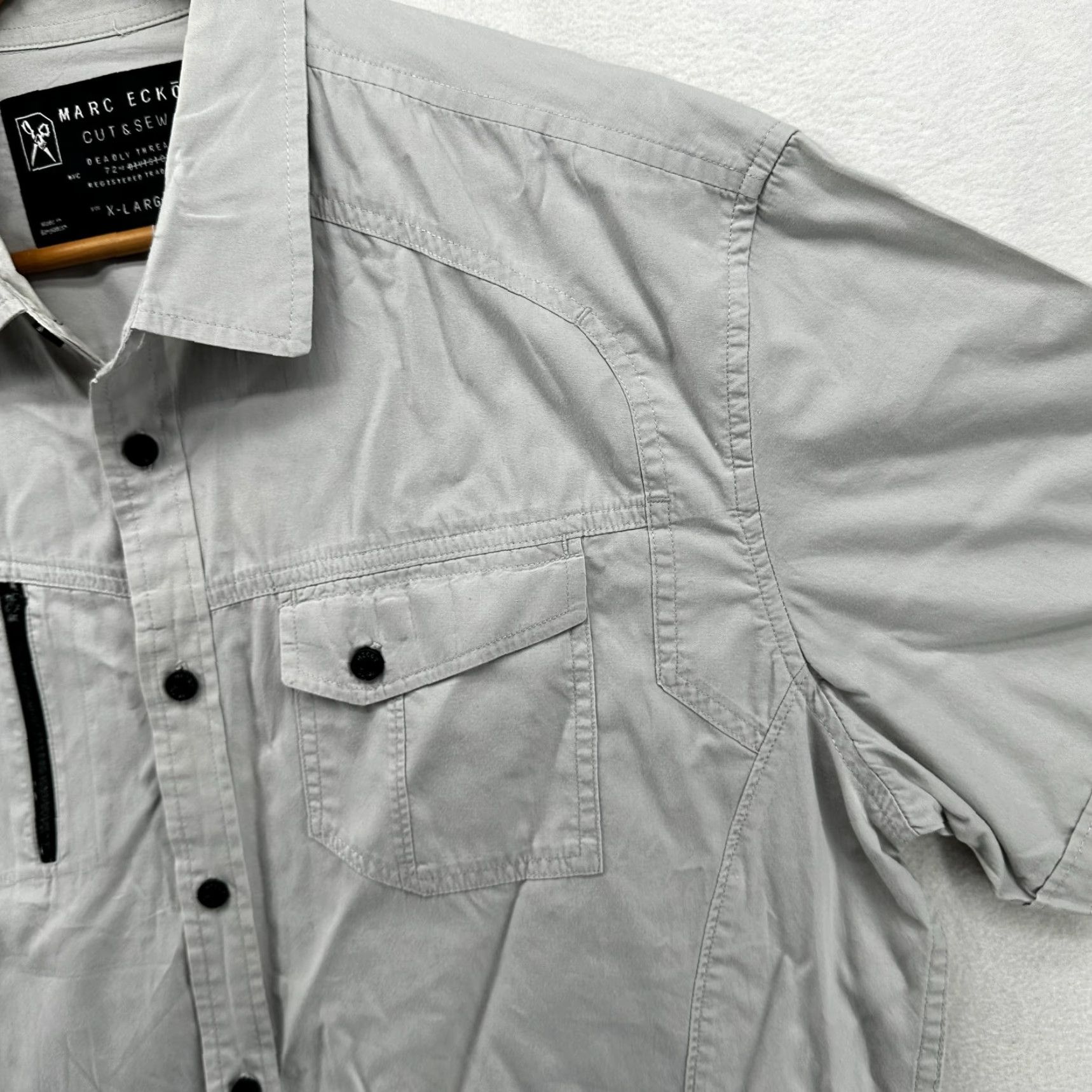 Marcs Marc Ecko Cut & Sew Button-Up Shirt Gray Mens XL Short Sleeve Collared Pockets Size US XL / EU 56 / 4 - 6 Thumbnail