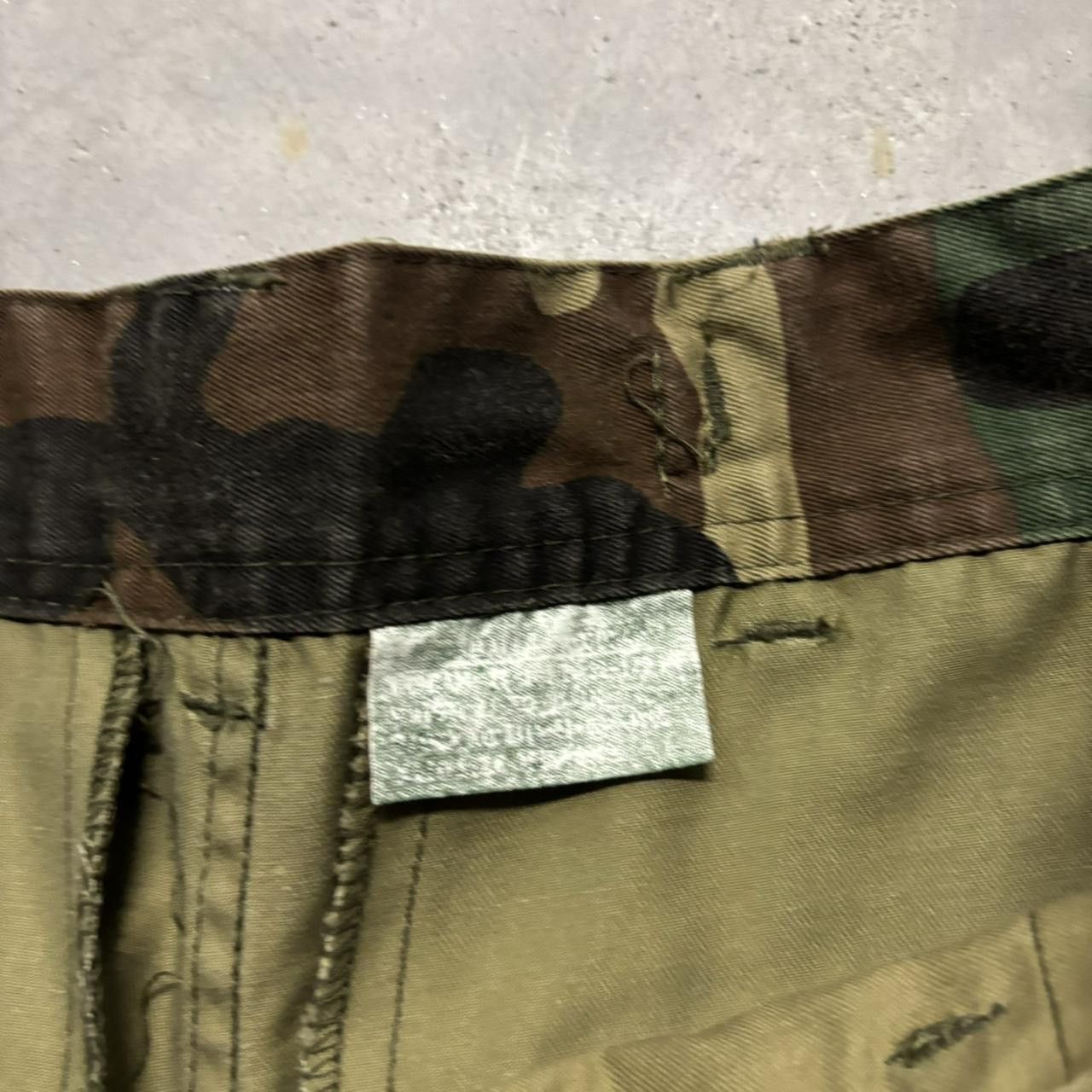 Japanese Brand × Vintage Crazy Vintage Y2K/2000s Military Camo Streetwear Skater Cargo Pants! Size US 27 - 7 Thumbnail