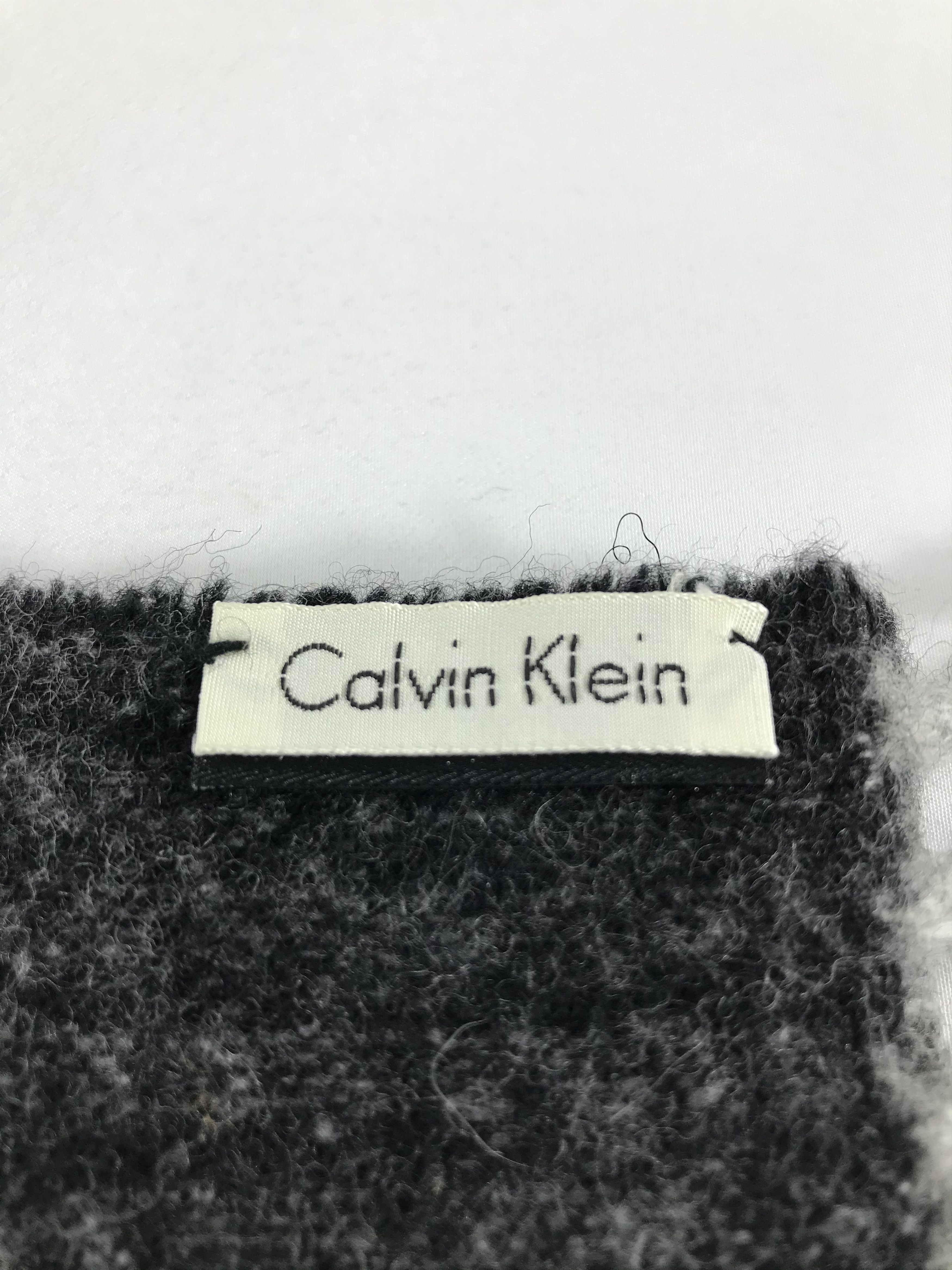 Calvin Klein Calvin Klein Wool Muffler Scarf V559 Size ONE SIZE - 5 Thumbnail