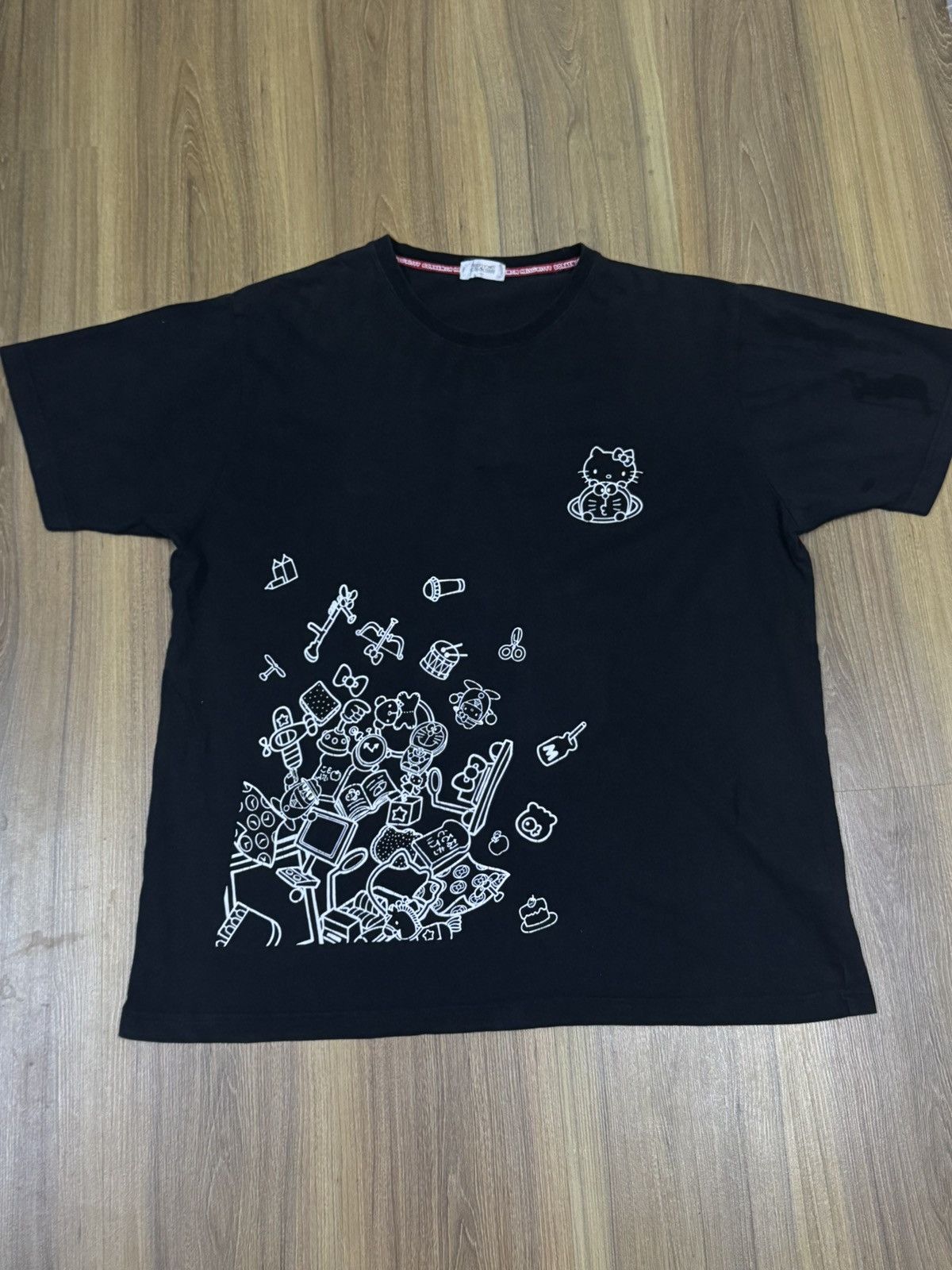 Anime Anime hello kitty x doraemon Size US XL / EU 56 / 4 - 1 Thumbnail