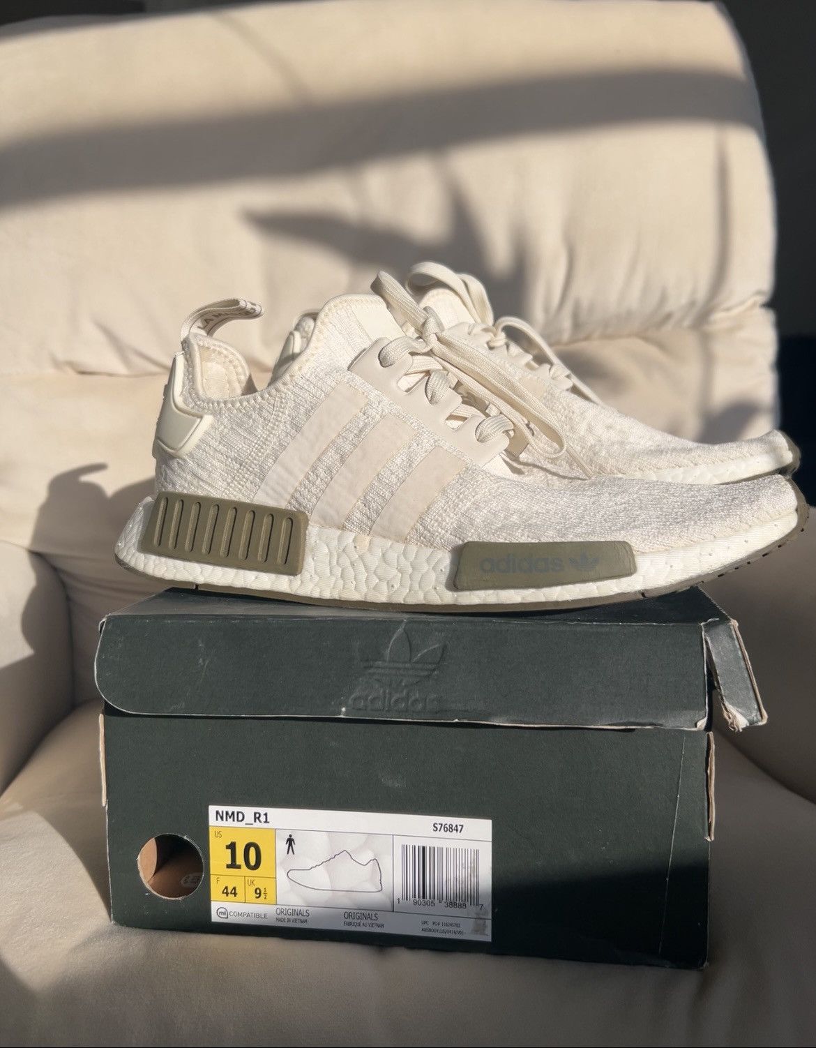 Adidas Adidas NMD R1 Chalk White Trace Olive Size US 10 / EU 43 - 1 Thumbnail