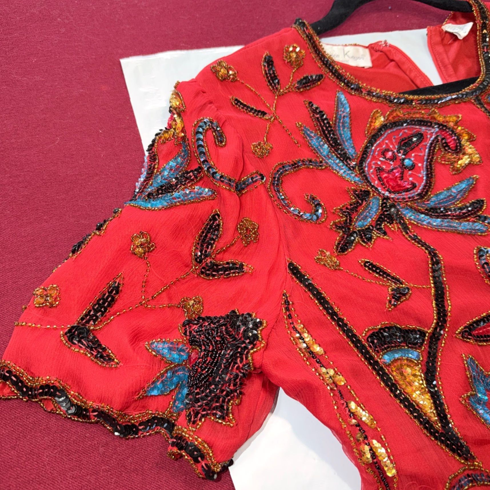 Vintage VINTAGE Laurence Kazar RED Silk black Blue Sequin Beaded Top Women L Floral S/S Formal Top Size L / US 10 / IT 46 - 7 Thumbnail
