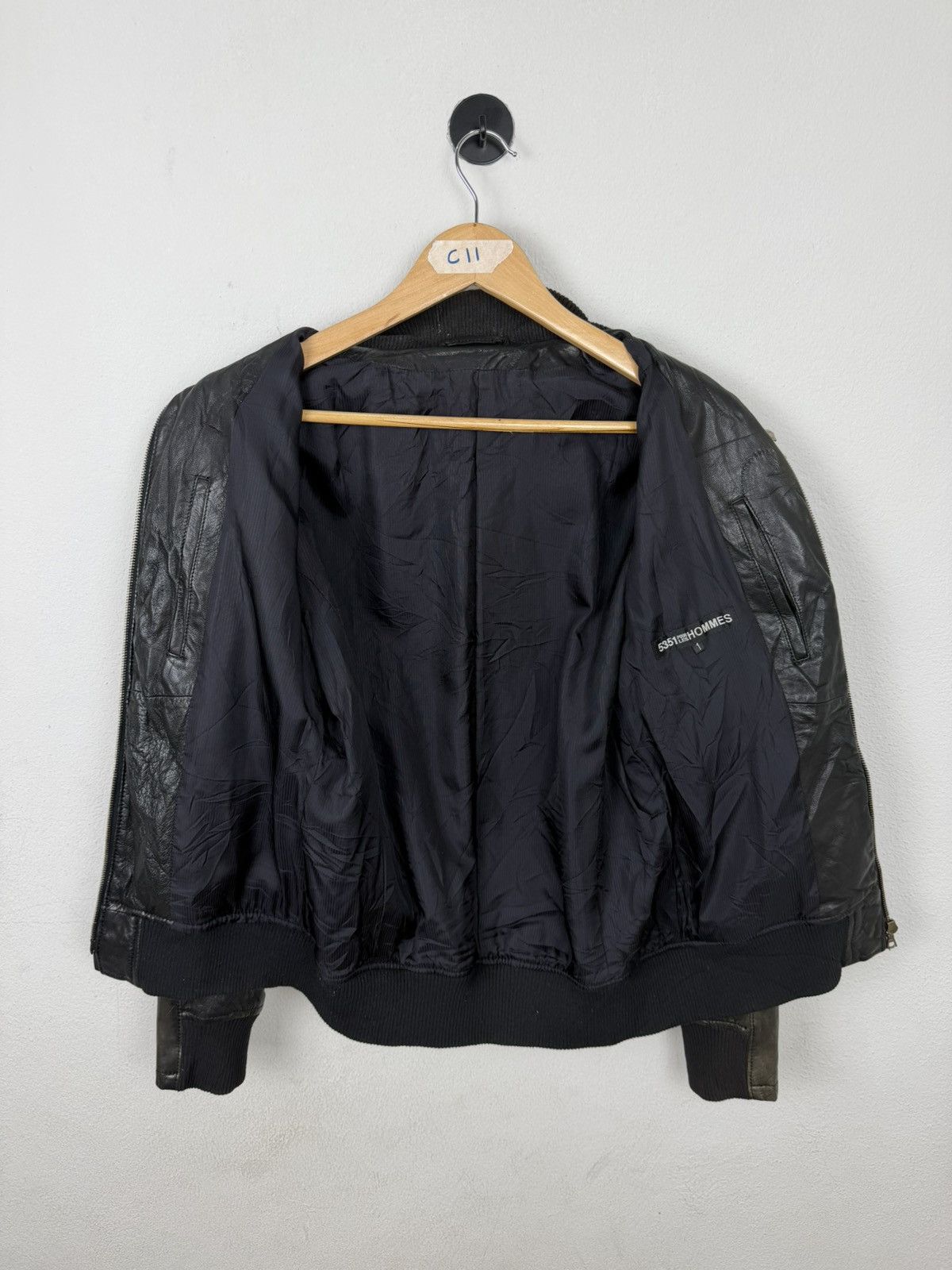 5351 POUR LES HOMMES 5351 Pour Les Hommes Goatskin Leather Bomber Jacket Size US S / EU 44-46 / 1 - 8 Thumbnail