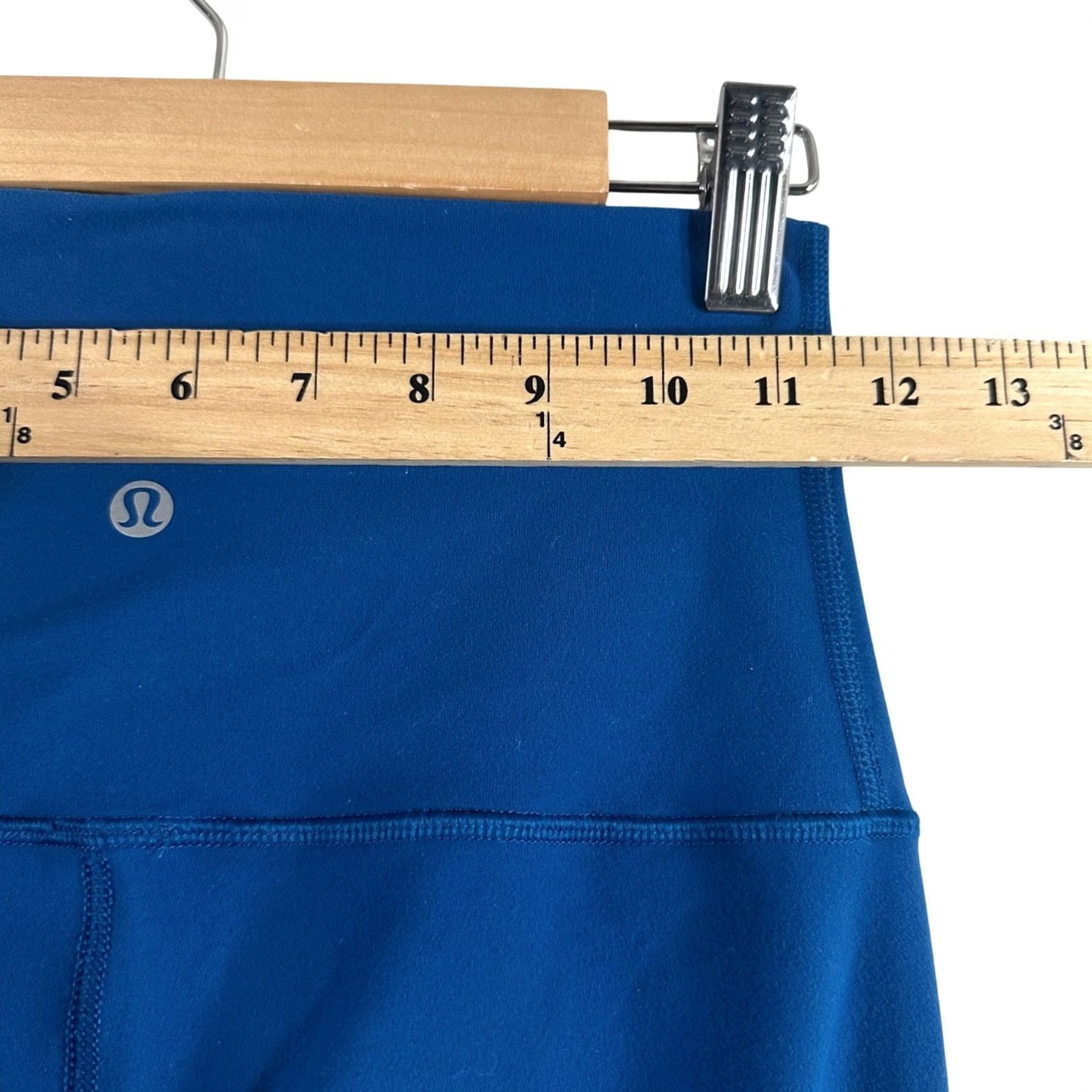 Lululemon VINTAGE? No. Wait—do not add text beyond original words. Size 27" / US 4 / IT 40 - 4 Thumbnail