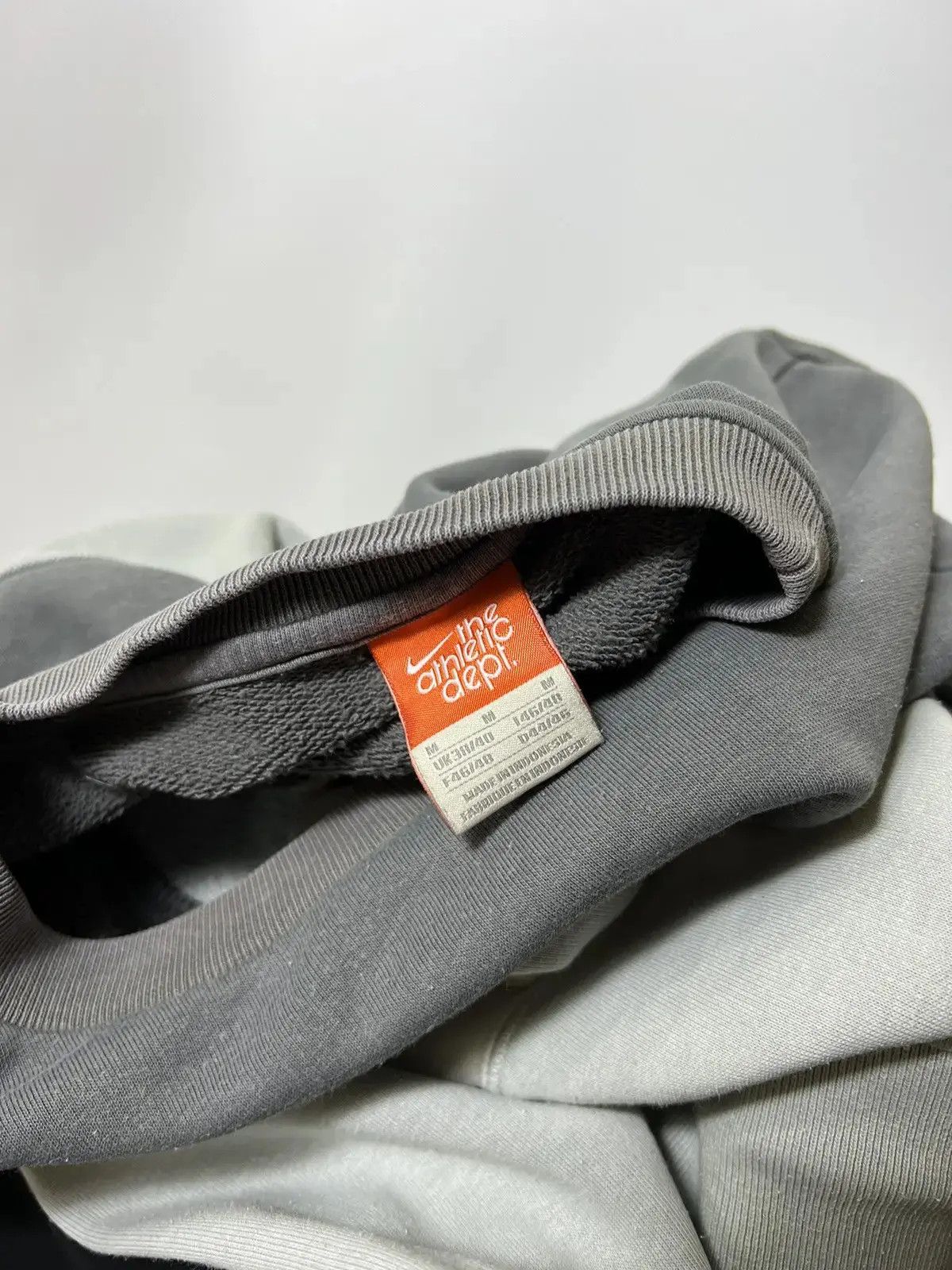 Nike × Vintage Vintage Nike sweatshirt Size US M / EU 48-50 / 2 - 4 Thumbnail