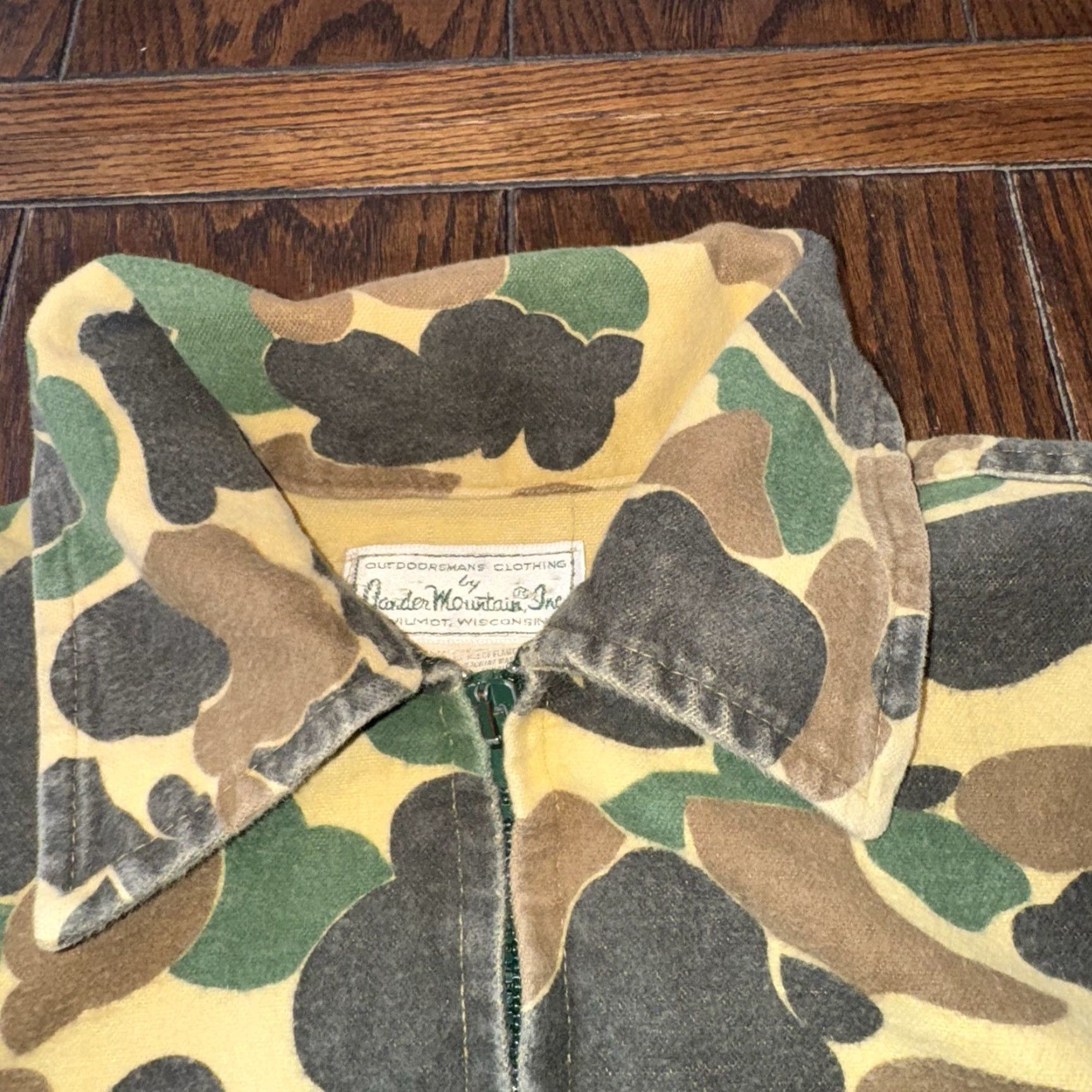 Vintage VINTAGE 80’s Gander Mountain Clothing Camouflage Full Zip Chamois Men’s Shirt Medium Jacket Bomber Style Mens Size US M / EU 48-50 / 2 - 5 Thumbnail