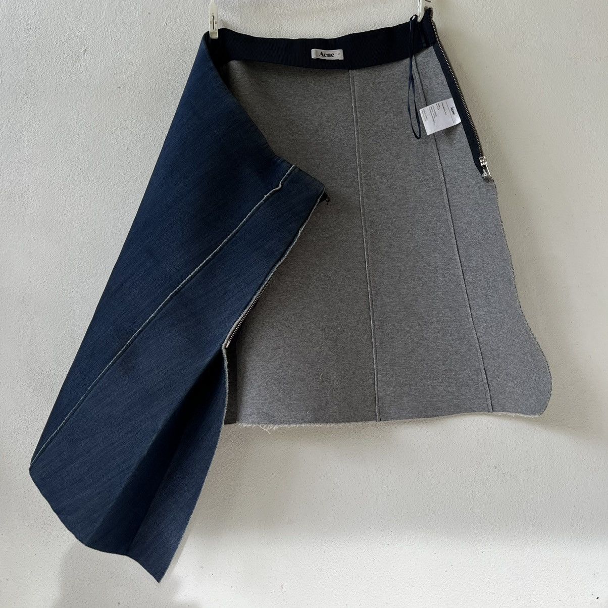 Acne Studios Acne / Ray BEAMS Asymmetrical Wrap Skirt Size 26" / US 2 / IT 38 - 10 Thumbnail