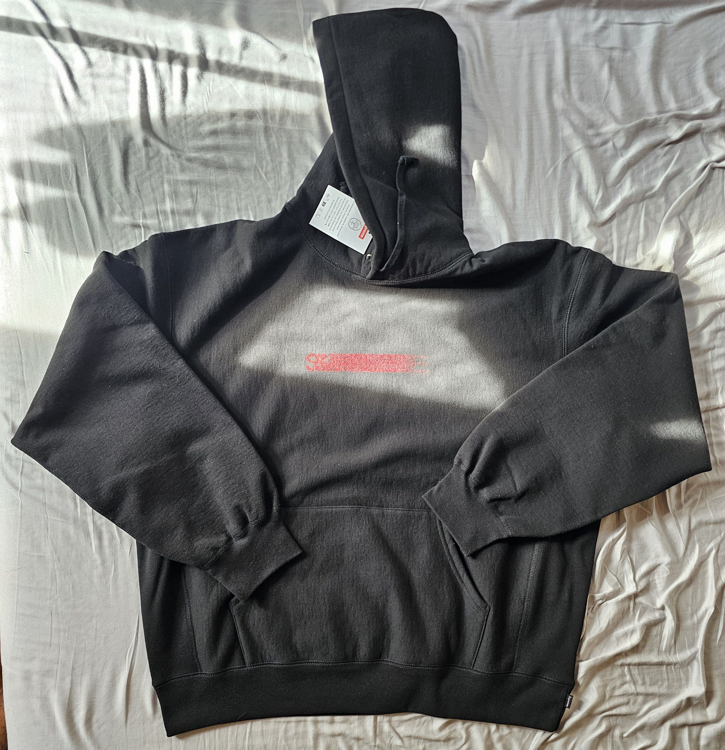 Supreme × Swarovski Supreme Swarovski Motion Logo Hooded Sweatshirt Size US XL / EU 56 / 4 - 3 Thumbnail