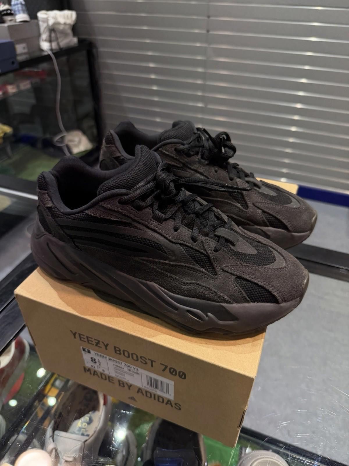 Adidas Yeezy Boost 700 V2 Vanta (FU6684) Size 8.5 100% Authentic Size US 8.5 / EU 41-42 - 4 Thumbnail