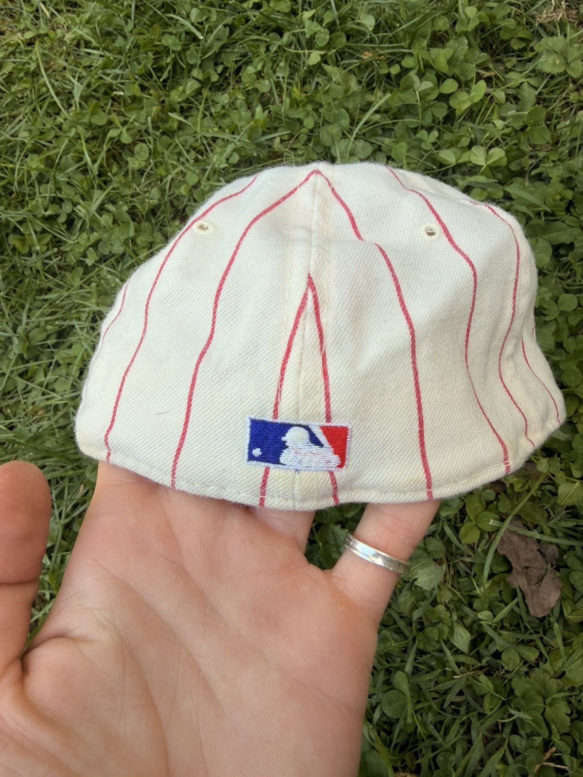Vintage VTG Cincinnati Reds Pinstripe Hat Size 6 7/8 Size ONE SIZE - 3 Thumbnail