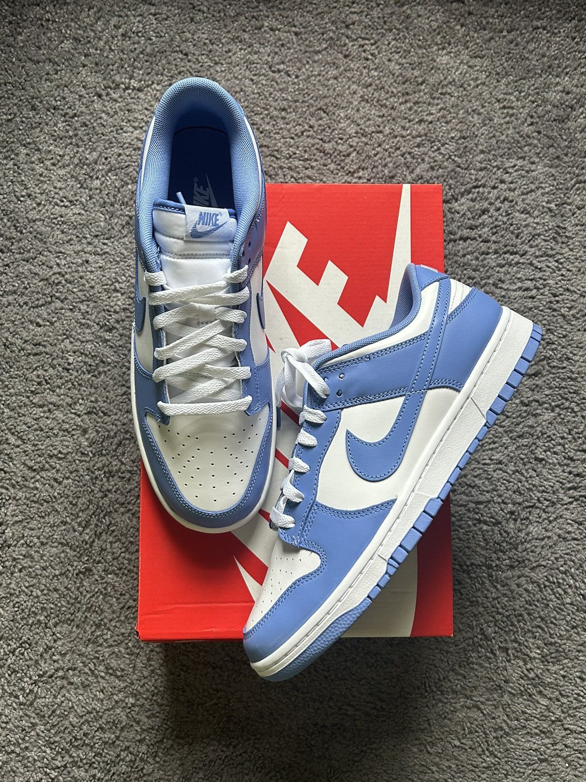 image of Nike Dunk Low Polar Blue Ds Bttys Shoes in White/Blue, Men's (Size 13)