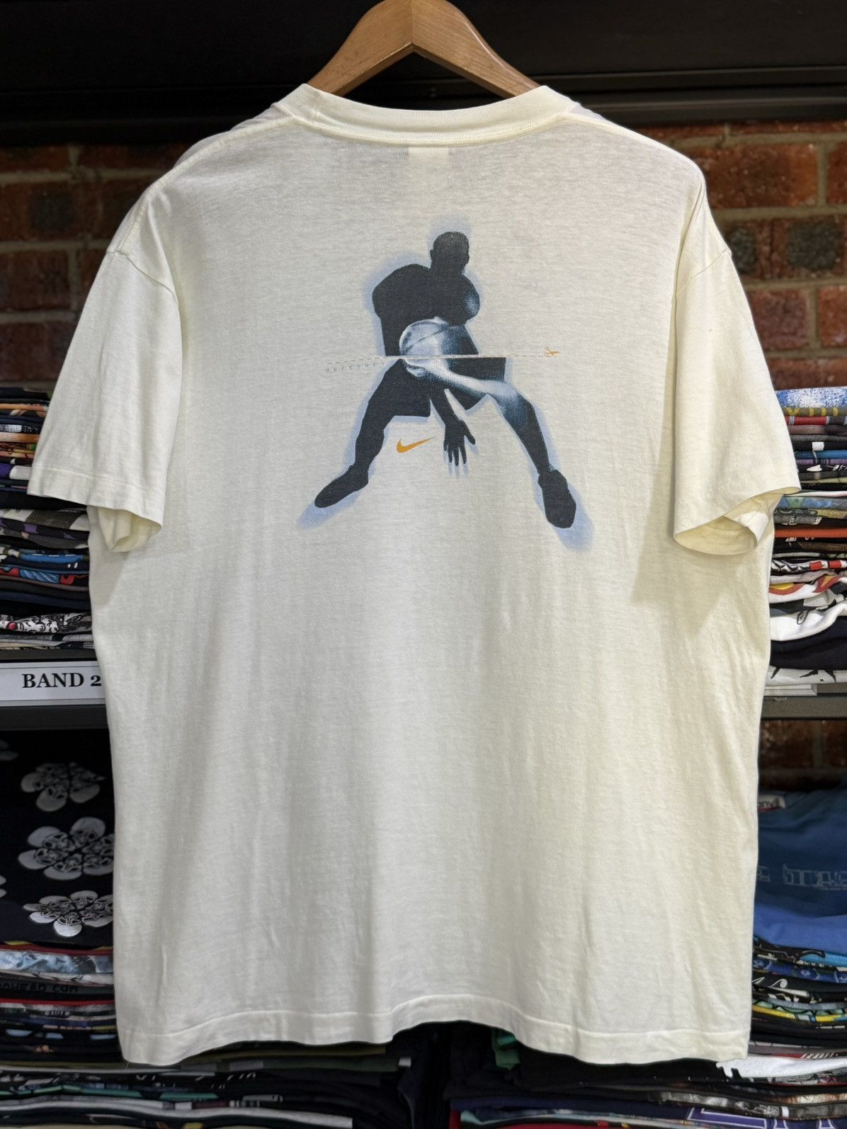 NBA Vintage 90s Nike Gary Paytons Nba Faded Tee Size US XL / EU 56 / 4 - 1 Thumbnail