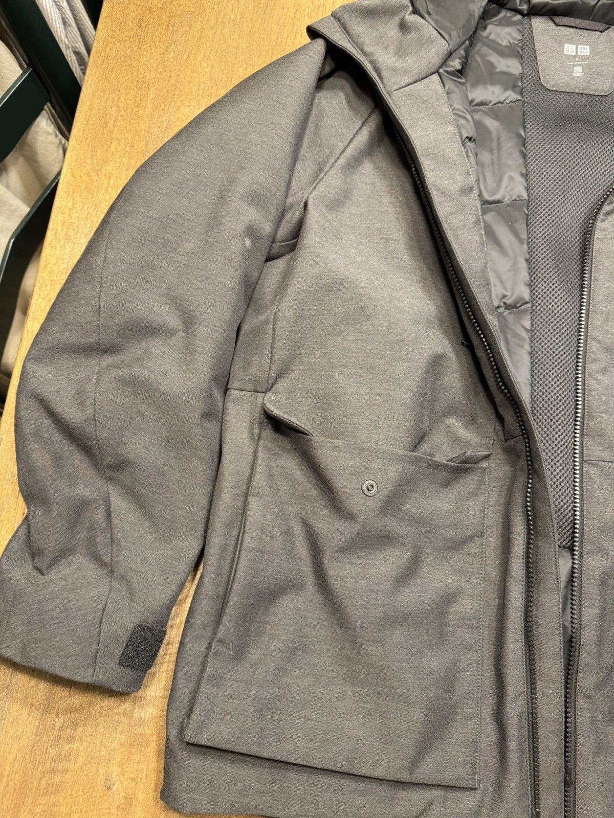 Uniqlo Uniqlo Down Winter Jacket - Grey - Japanese Size US M / EU 48-50 / 2 - 3 Thumbnail