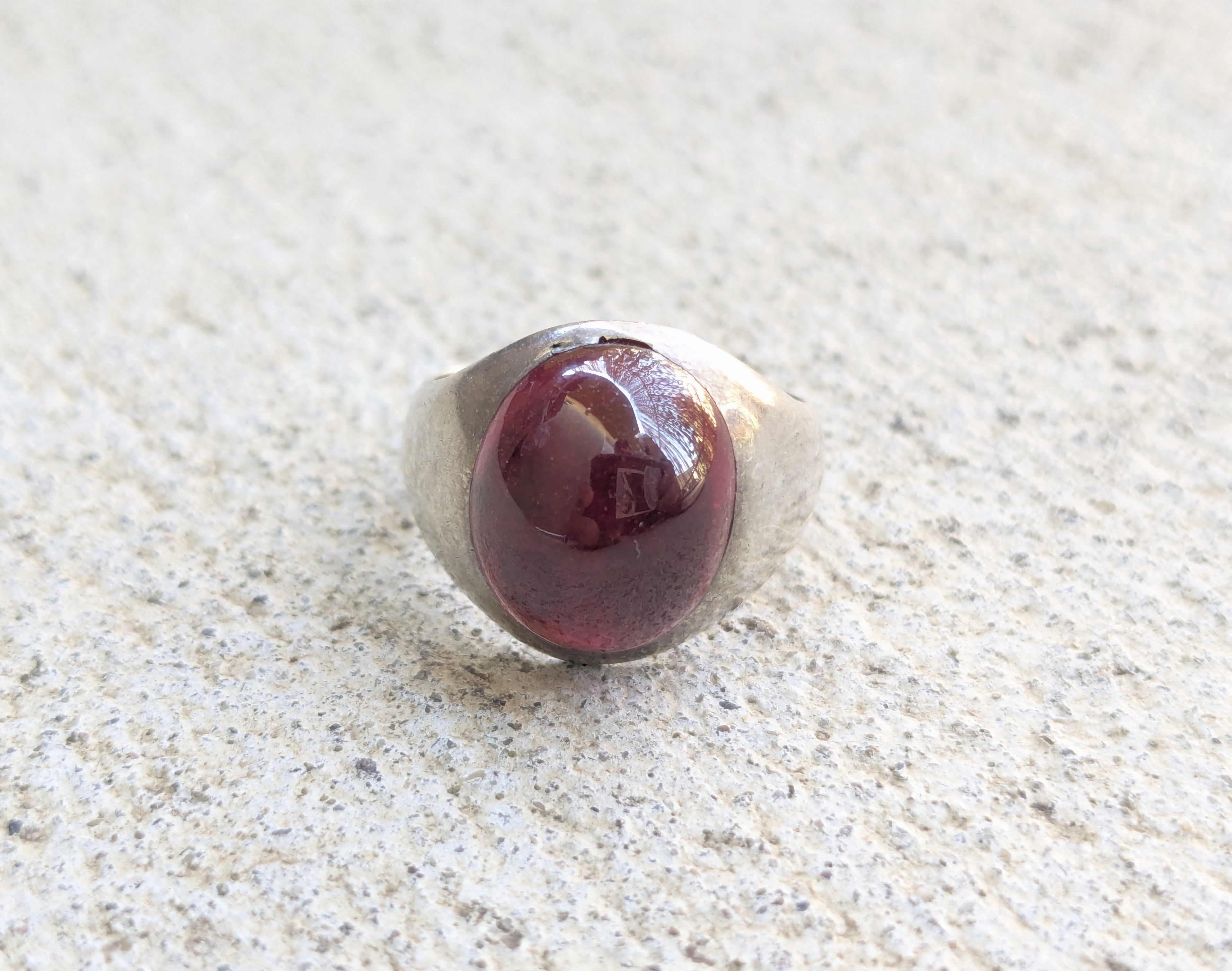Jewelry Vintage Sterling Silver Ring Red Glass Oval Cabochon 7 Size ONE SIZE - 3 Thumbnail
