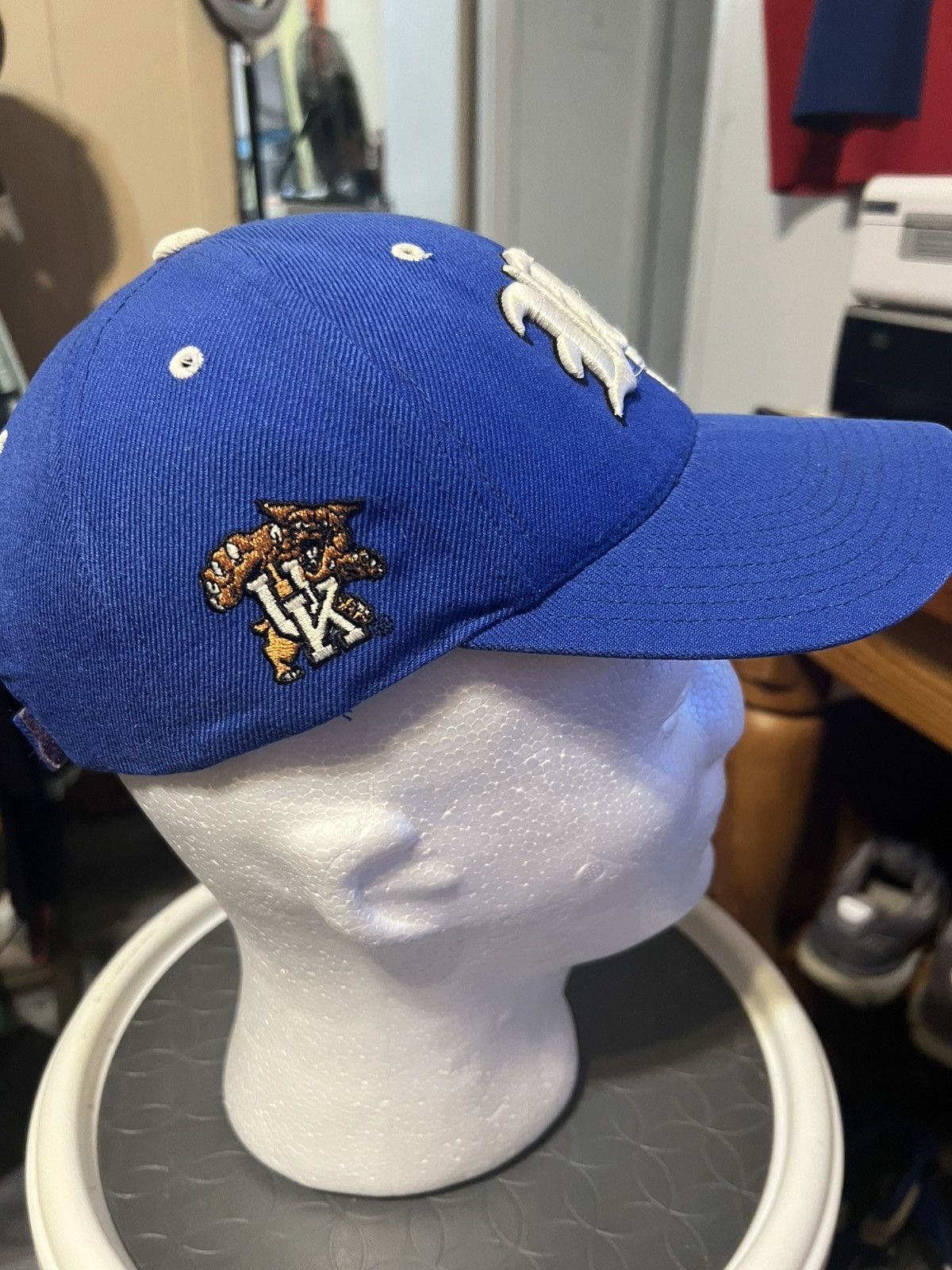 Colosseum Athletics Vintage University Of Kentucky Strapback Hat Size ONE SIZE - 4 Thumbnail