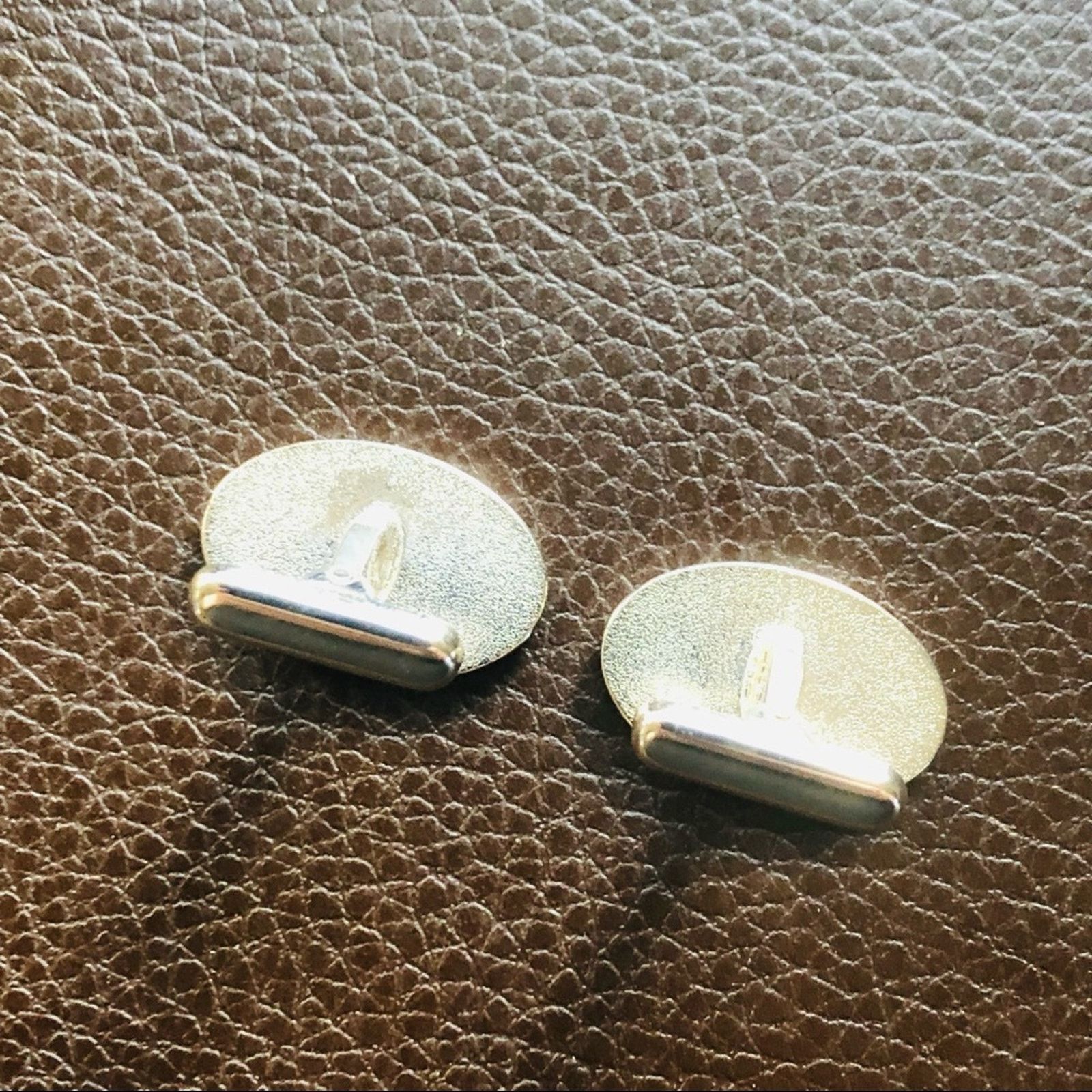Vintage Vintage men’s oval silver tilted style cuff links Size ONE SIZE - 4 Thumbnail