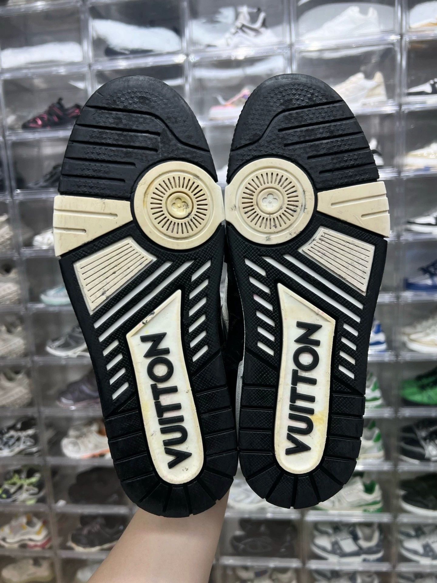 Louis Vuitton lv trainer black and white sneakers uk7.5 Size US 7.5 / EU 40-41 - 7 Thumbnail