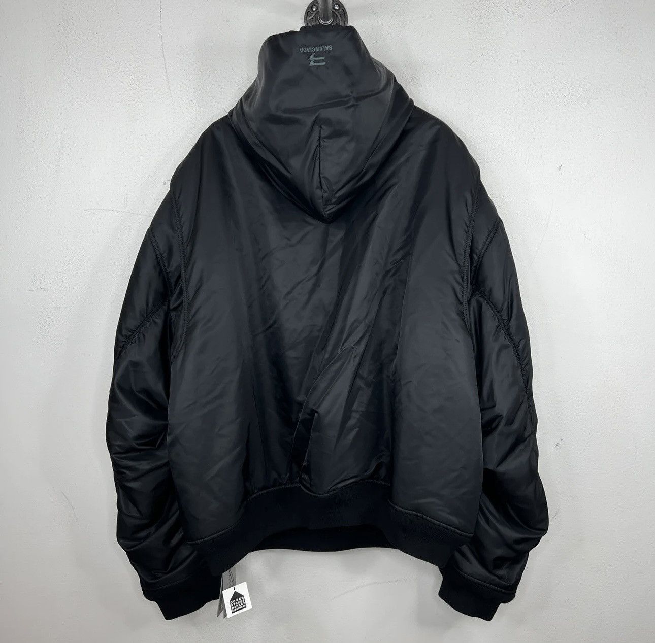 Balenciaga Balenciaga oversized Nylon Hooded Pullover Bomber Jacket Size US XL / EU 56 / 4 - 2 Thumbnail