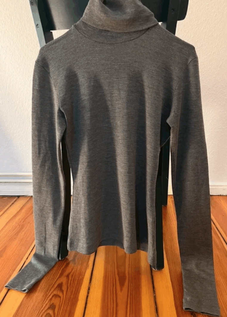 Maison Margiela MAison Margiela long sleeve high-neck wool jumper vintage Size M / US 6-8 / IT 42-44 - 1 Thumbnail